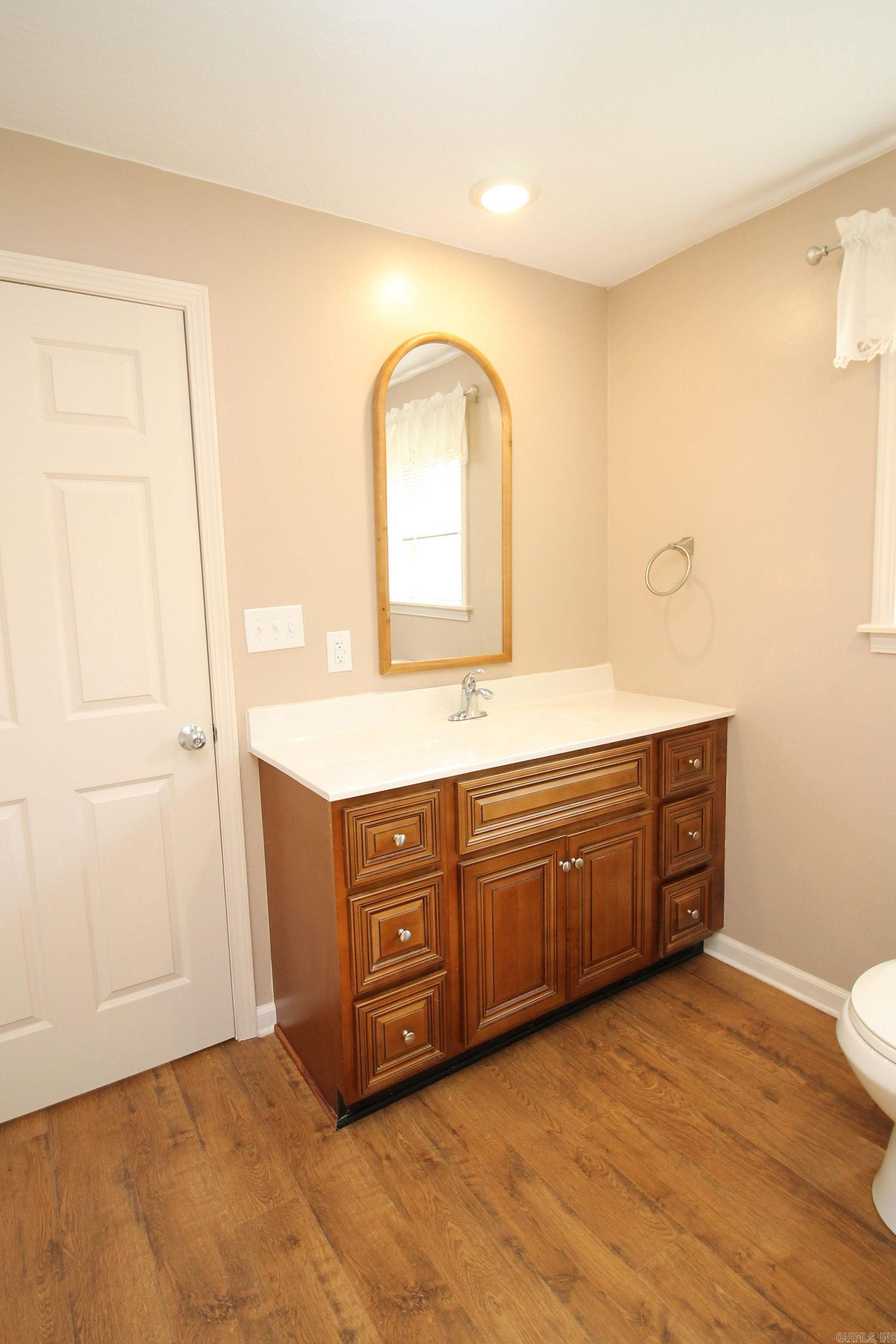 402  Bellwood Dr.  Paragould, AR