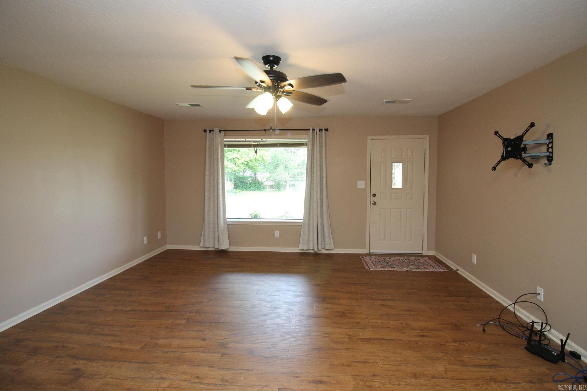 402  Bellwood Dr.  Paragould, AR