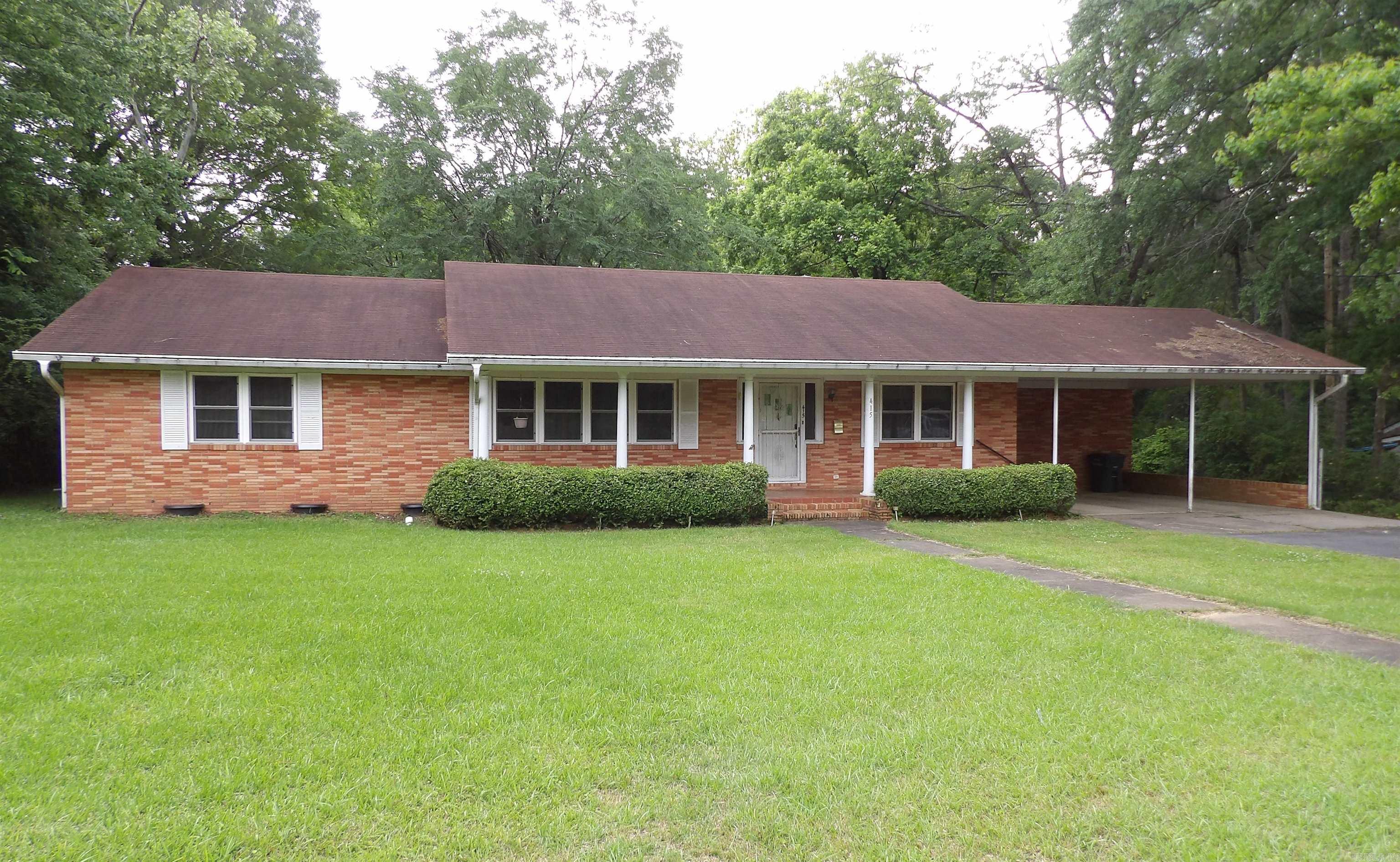 415 W Jefferson  Monticello, AR