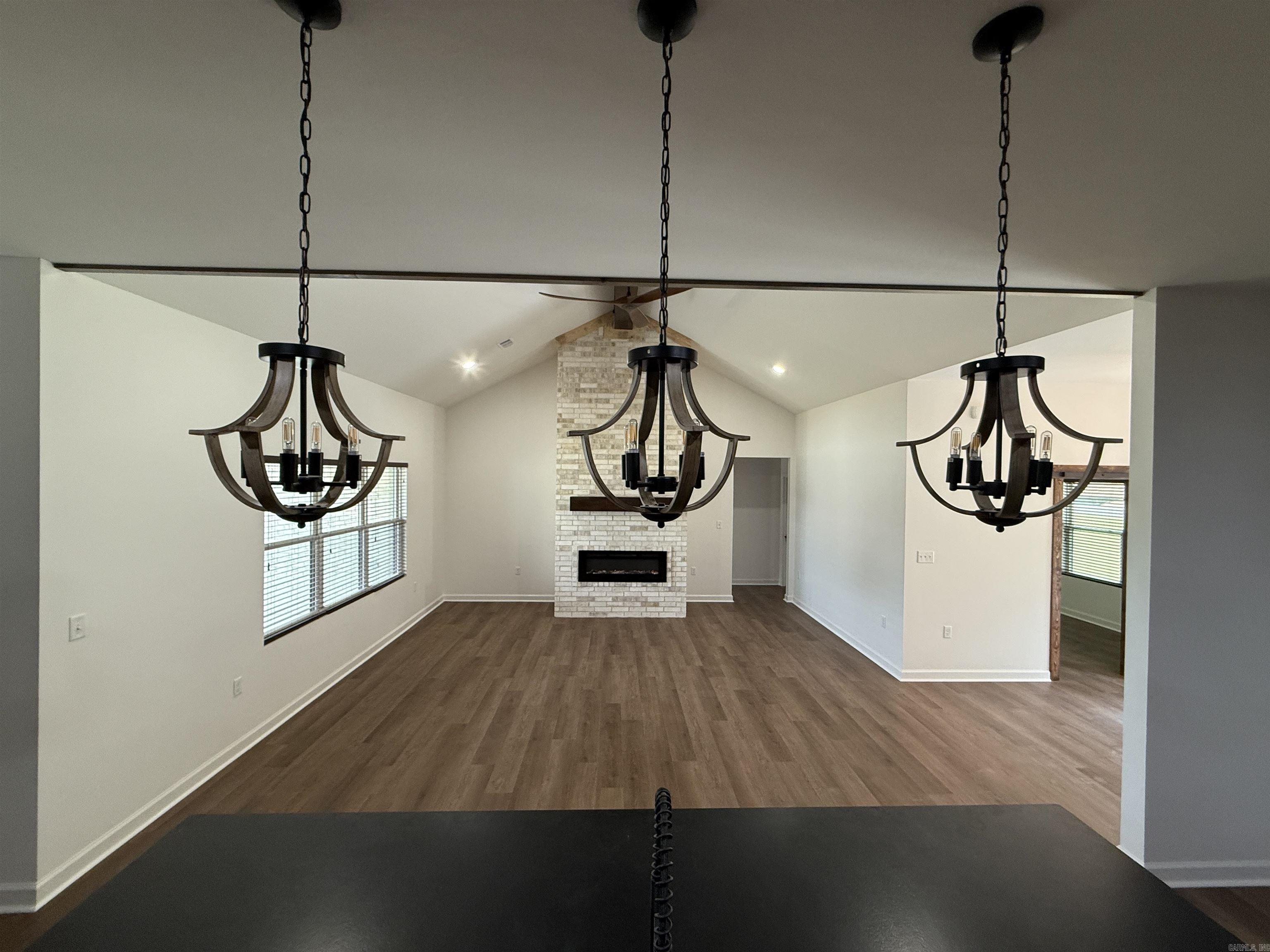 1045  Stagecoach  Cabot, AR