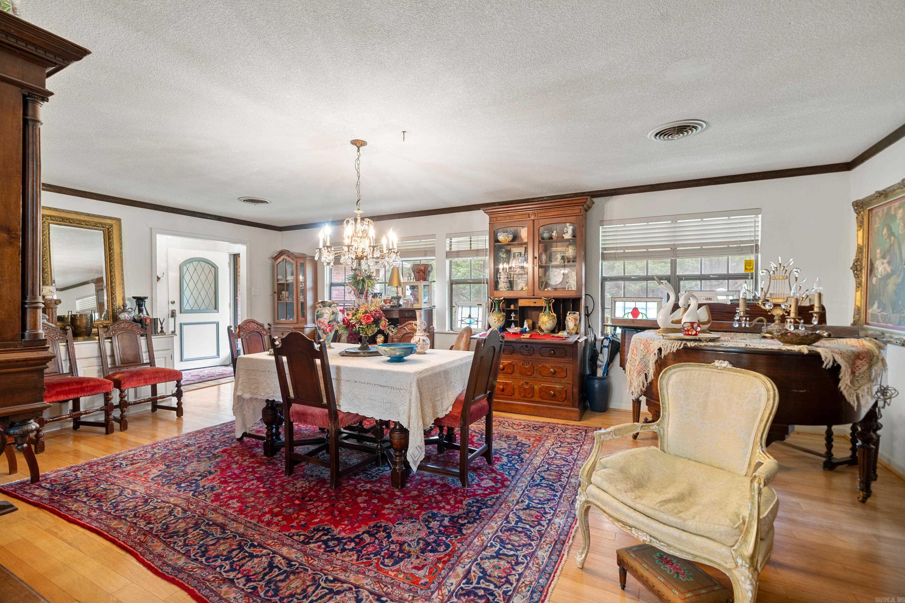 120  Sanson  Hot Springs, AR