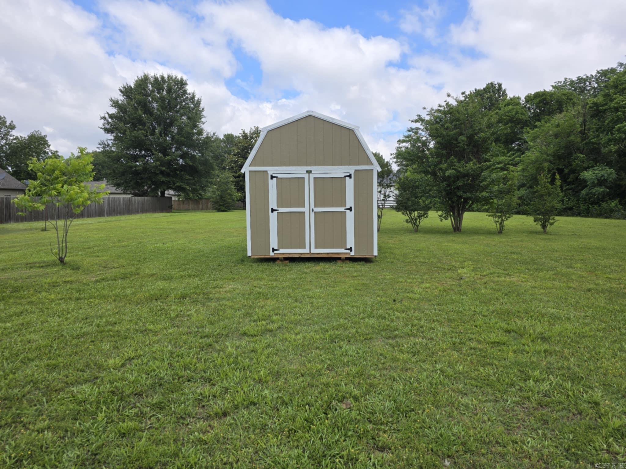 612 W 13TH  Stuttgart, AR