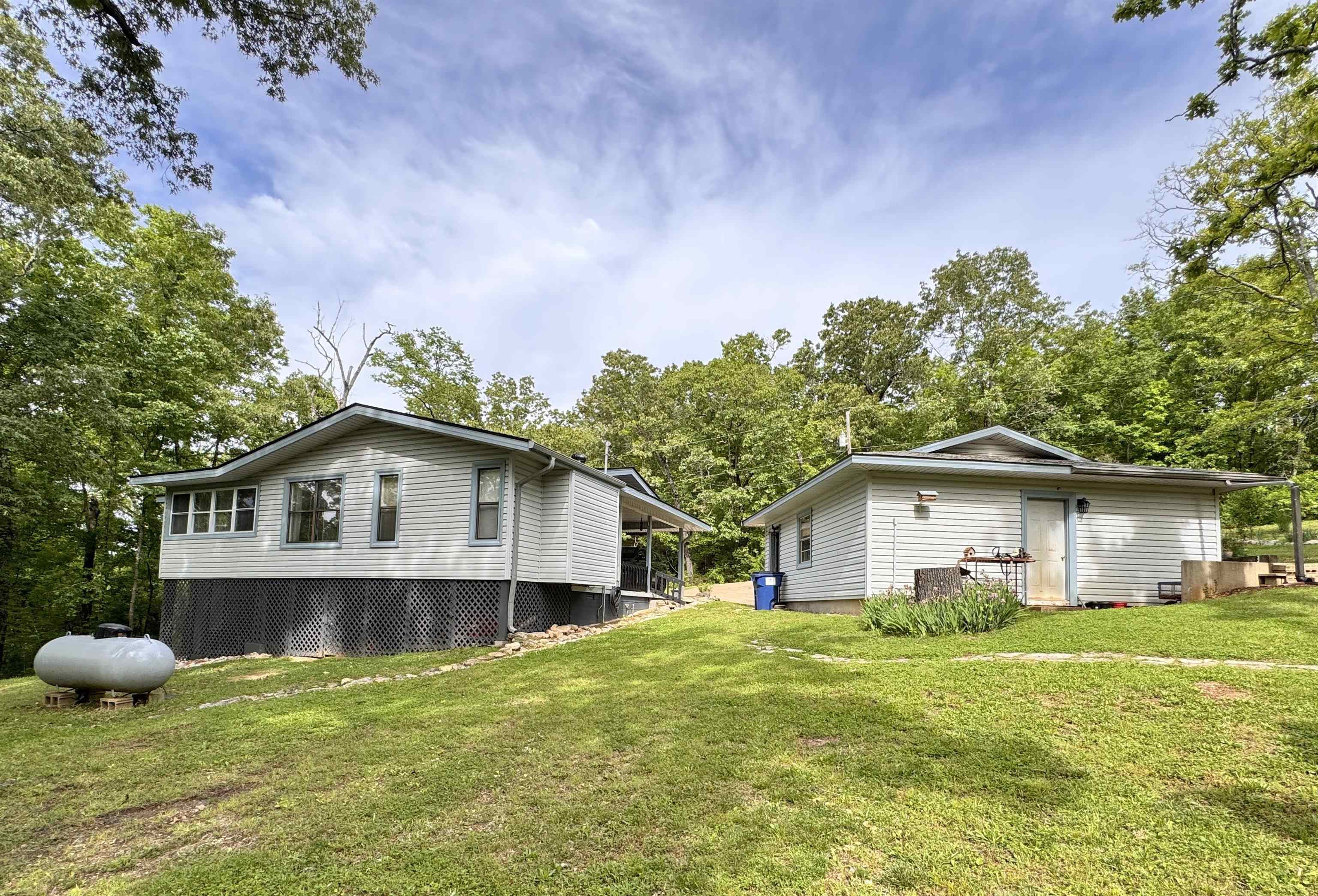9  Mineola  Cherokee Village, AR