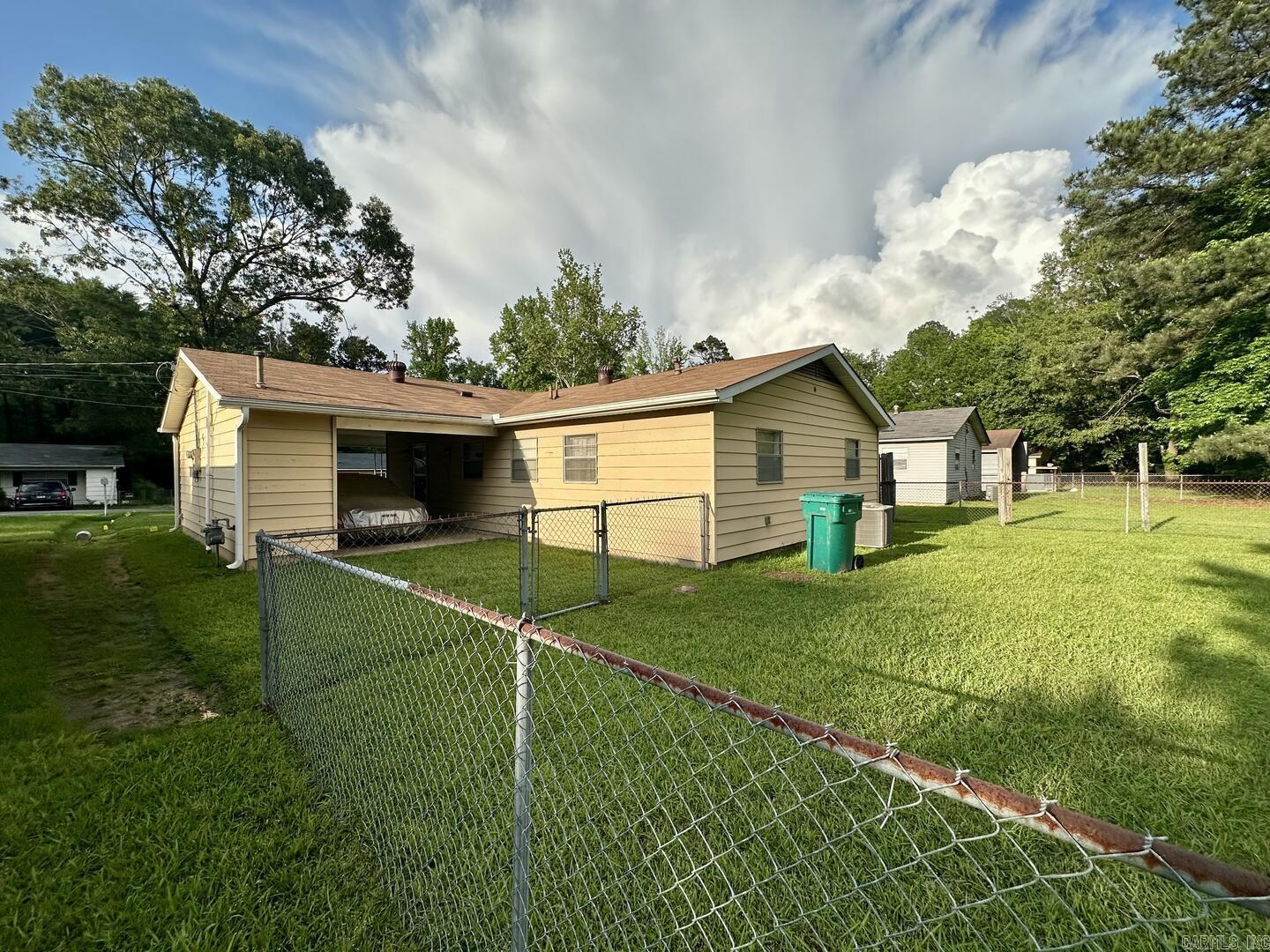 6112  Parker  Pine Bluff, AR