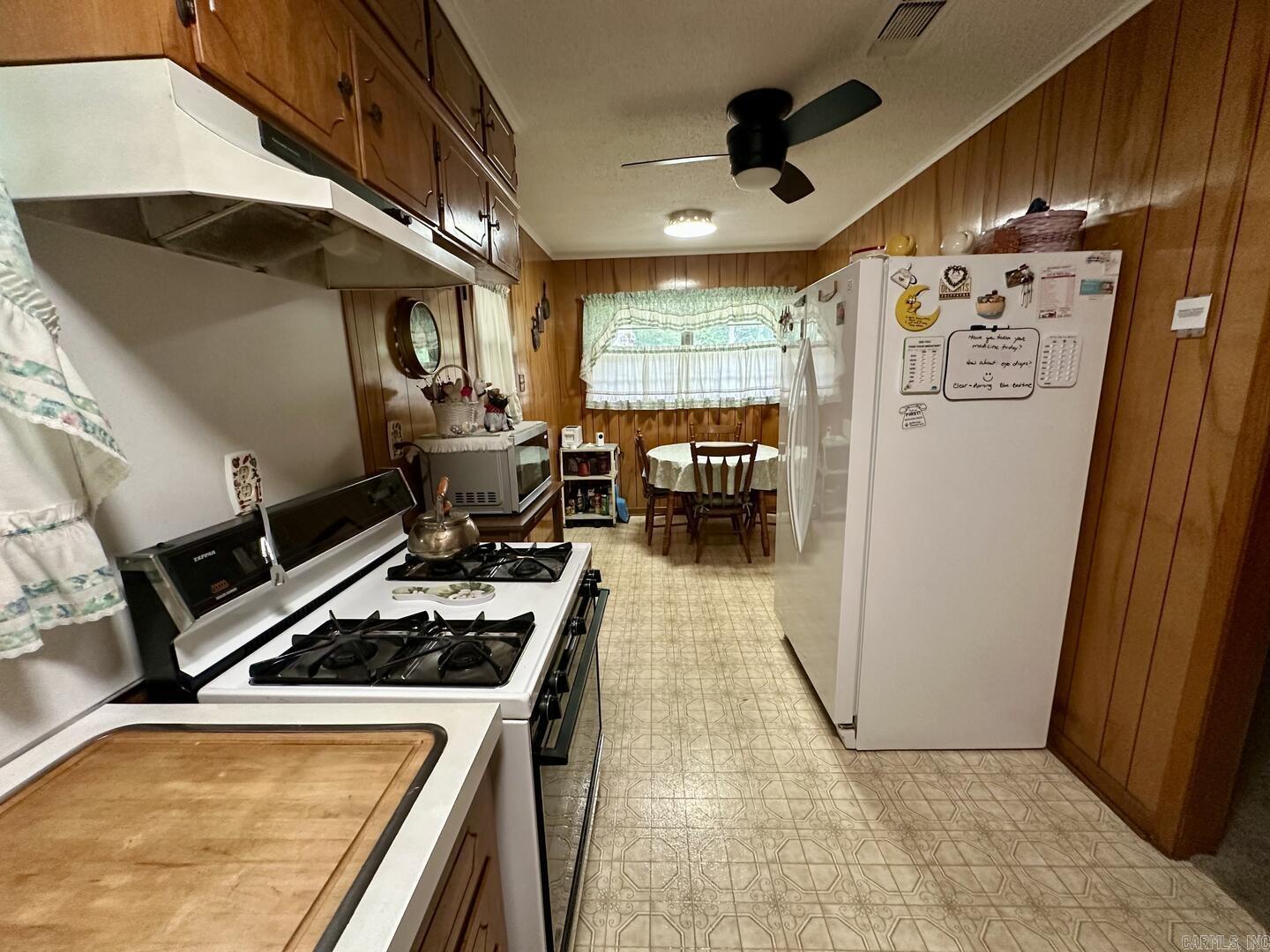 6112  Parker  Pine Bluff, AR
