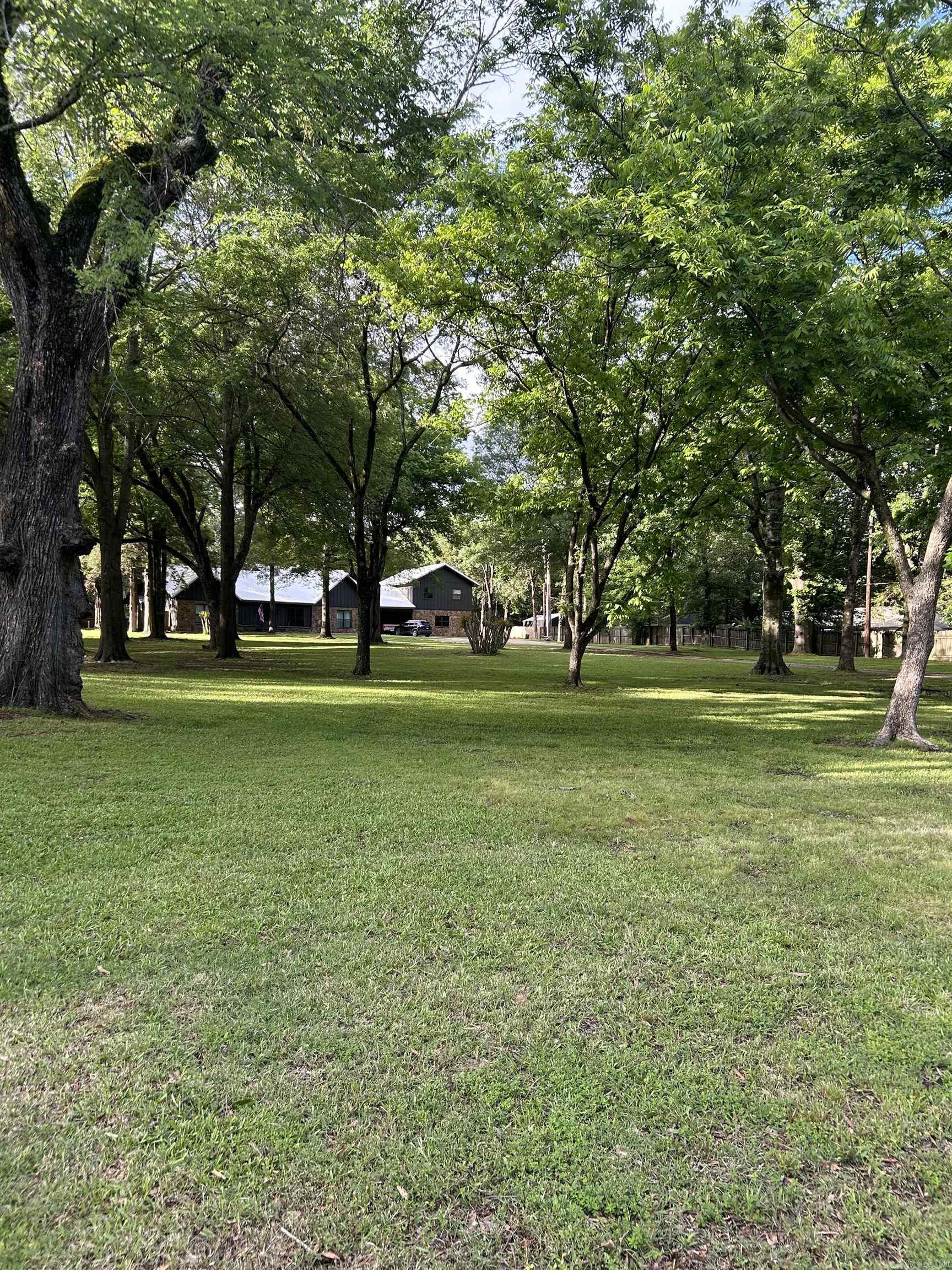 18  Riviera Dr  Conway, AR