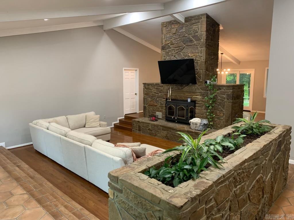 18  Riviera Dr  Conway, AR