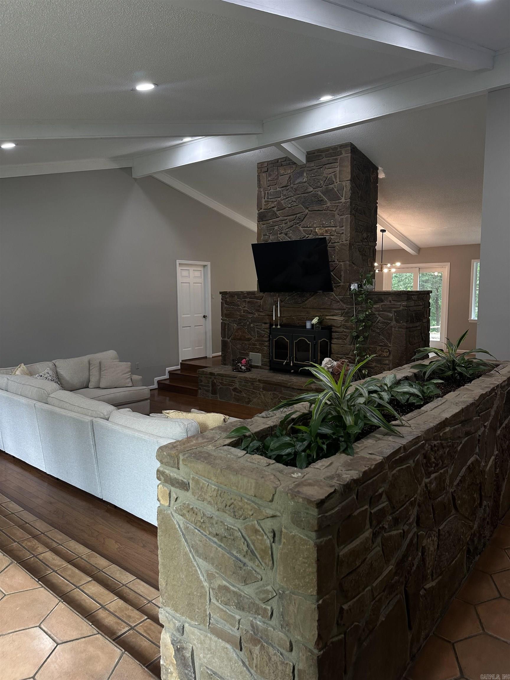 18  Riviera Dr  Conway, AR
