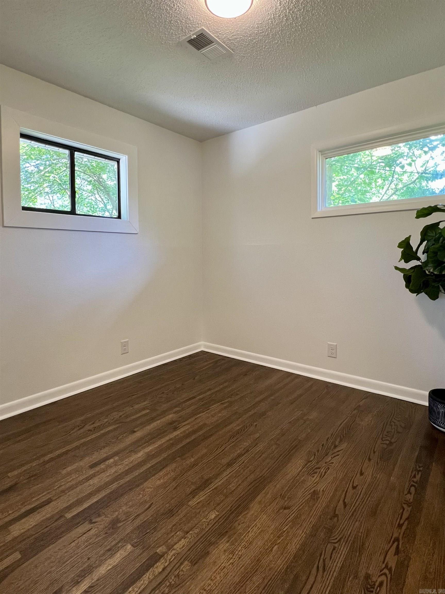 506 W Clinton  Heber Springs, AR