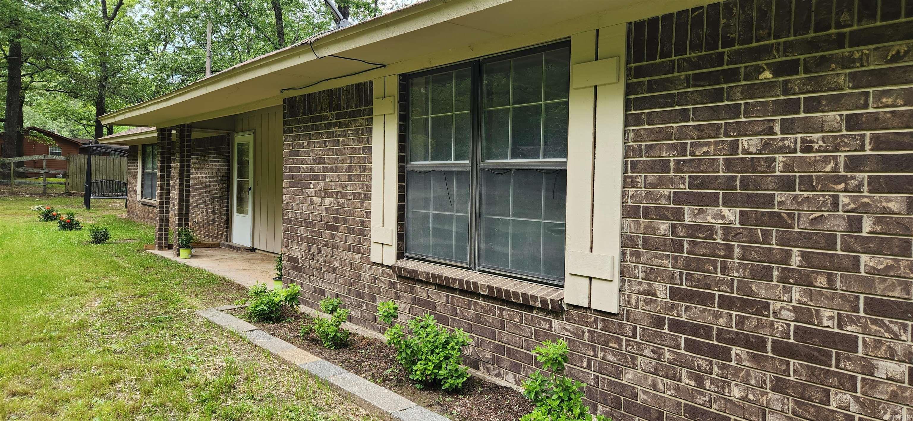 6303  Forrest Oak  Pine Bluff, AR