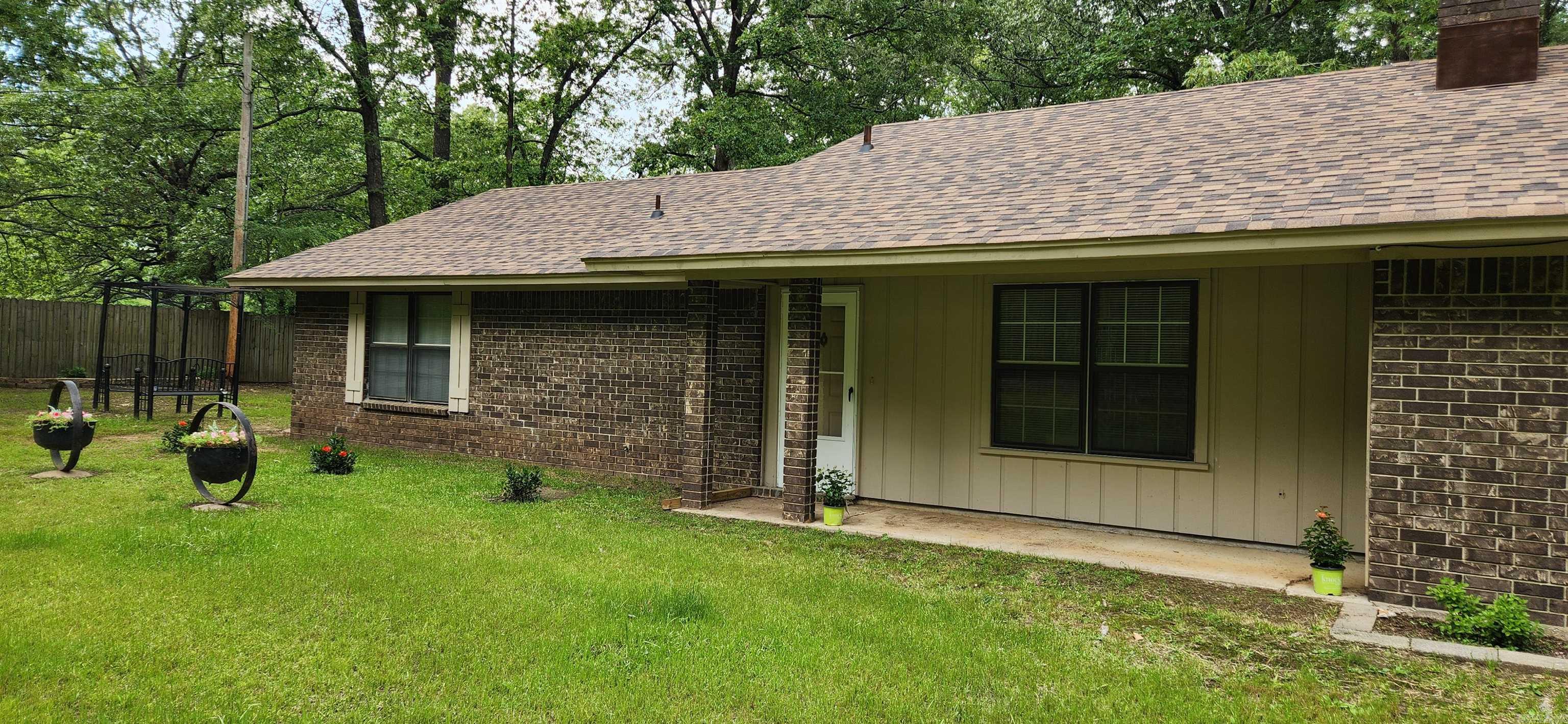 6303  Forrest Oak  Pine Bluff, AR