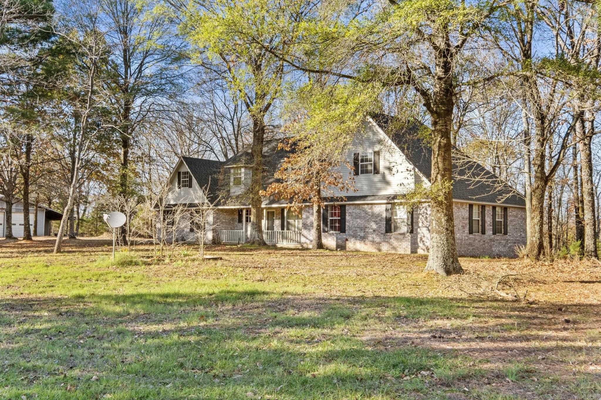 204  Pleasant Ridge Road  El Paso, AR