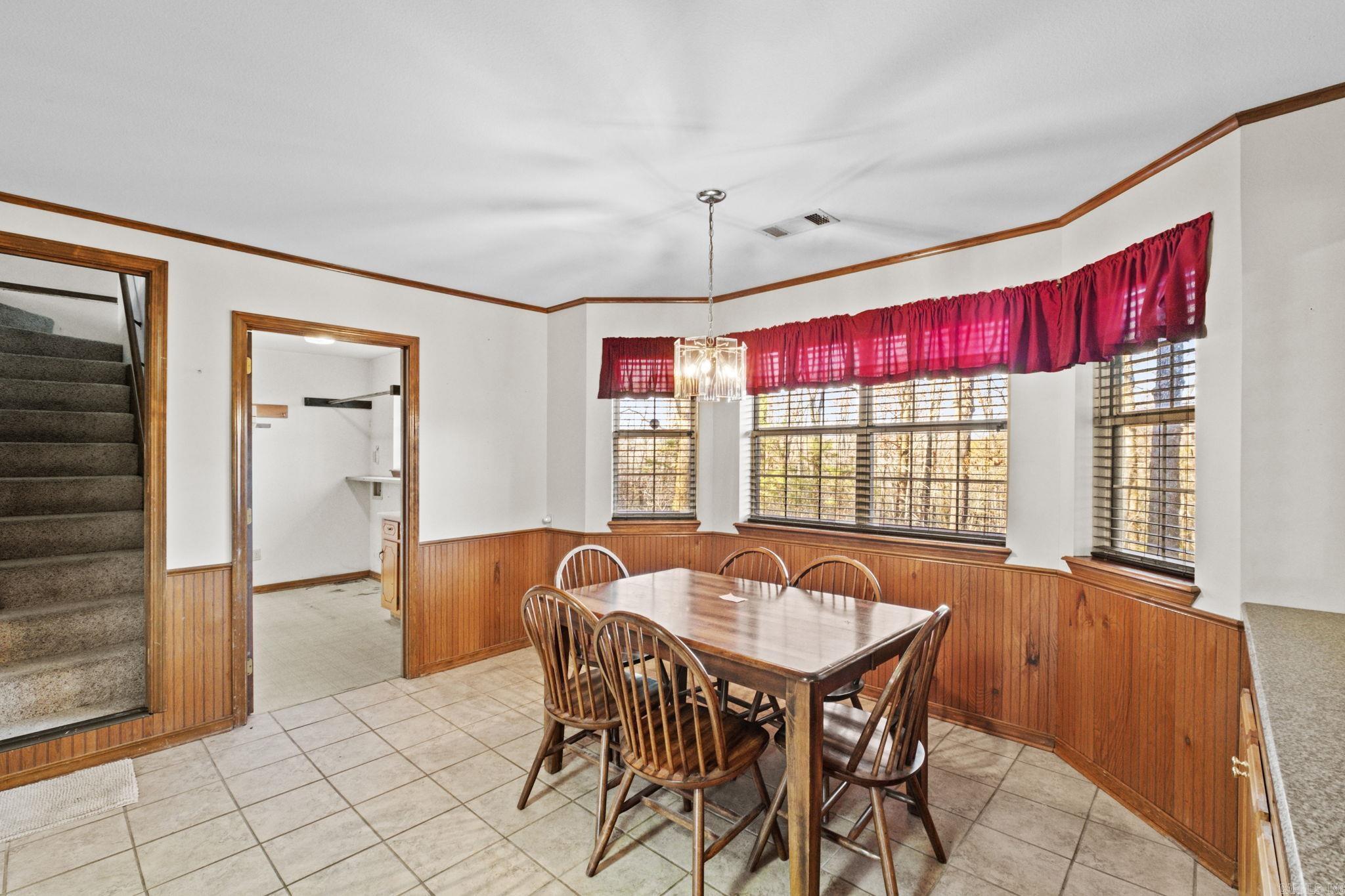 204  Pleasant Ridge Road  El Paso, AR