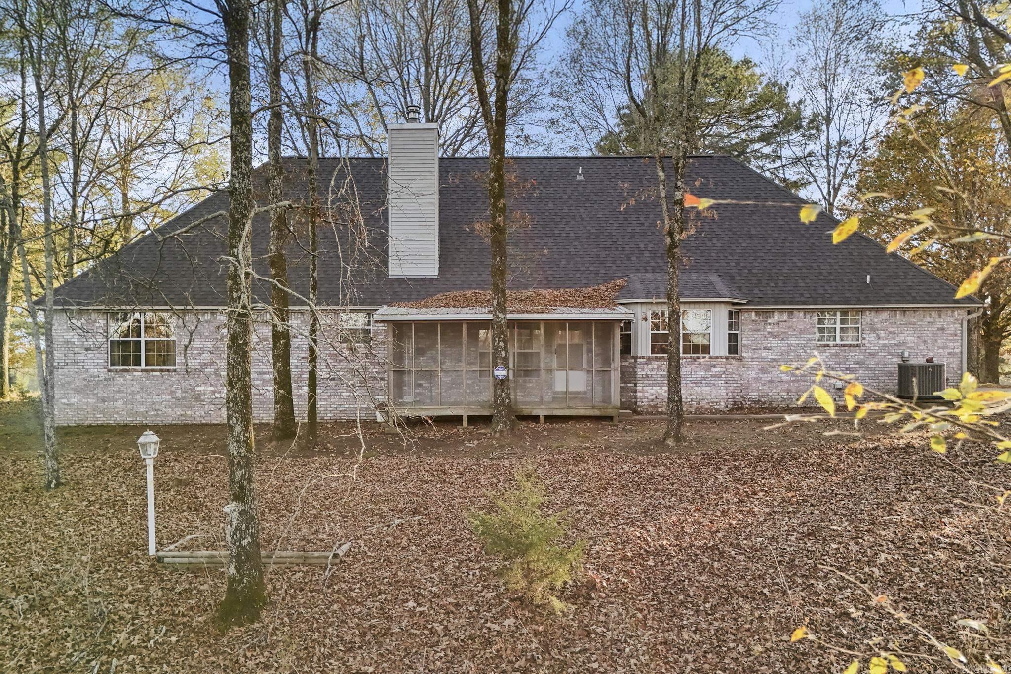 204  Pleasant Ridge Road  El Paso, AR