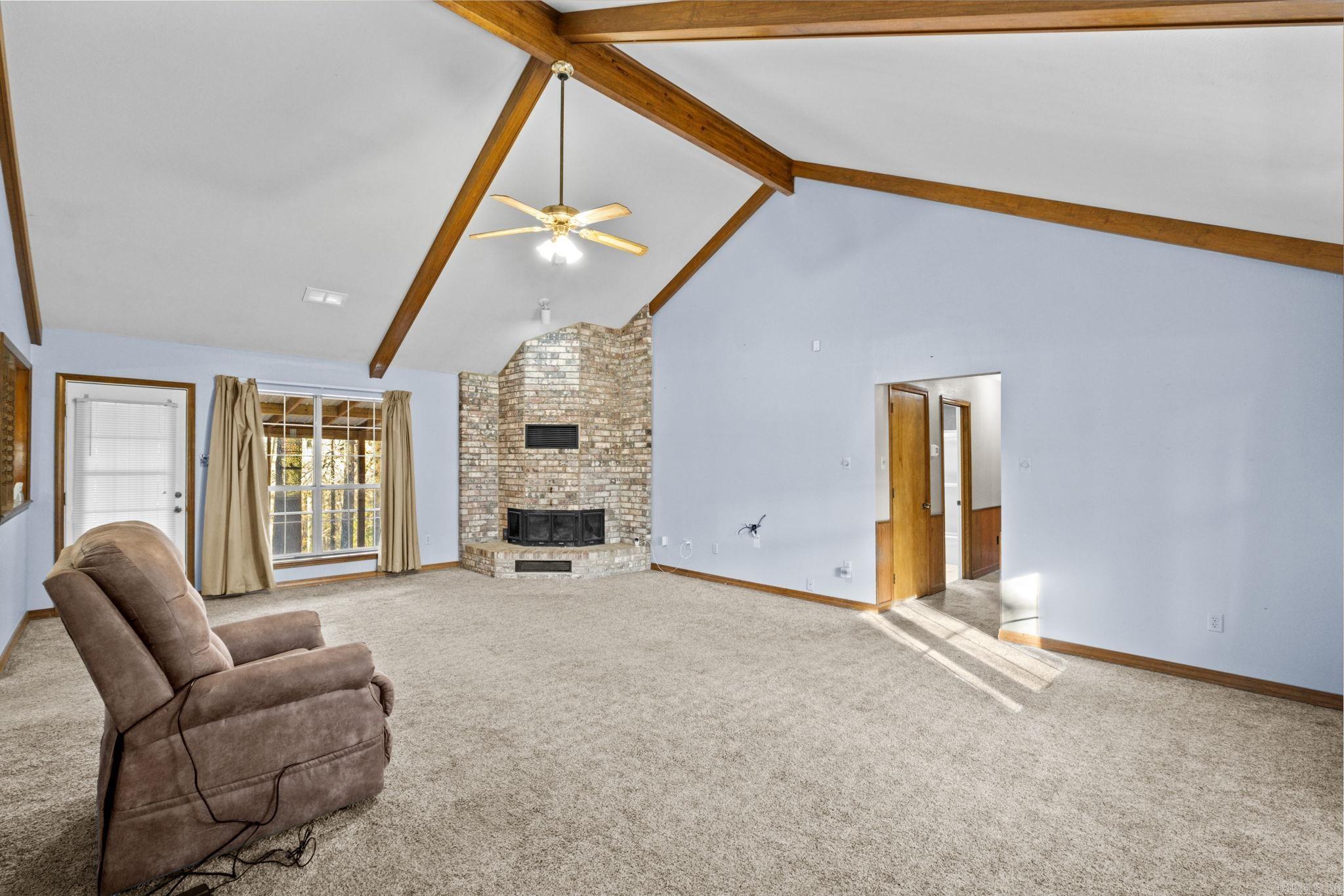 204  Pleasant Ridge Road  El Paso, AR