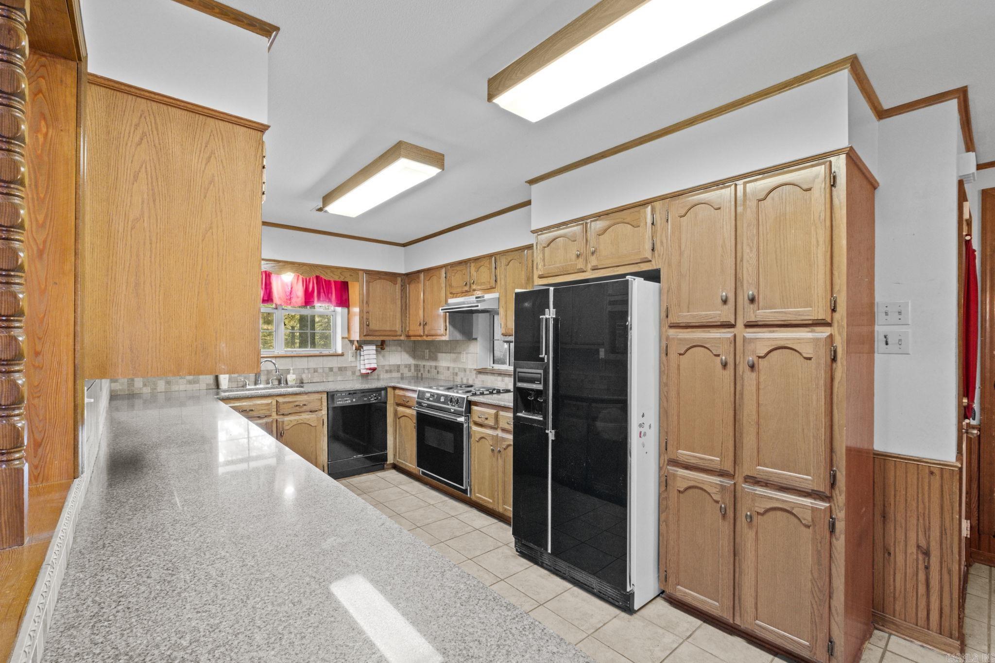 204  Pleasant Ridge Road  El Paso, AR