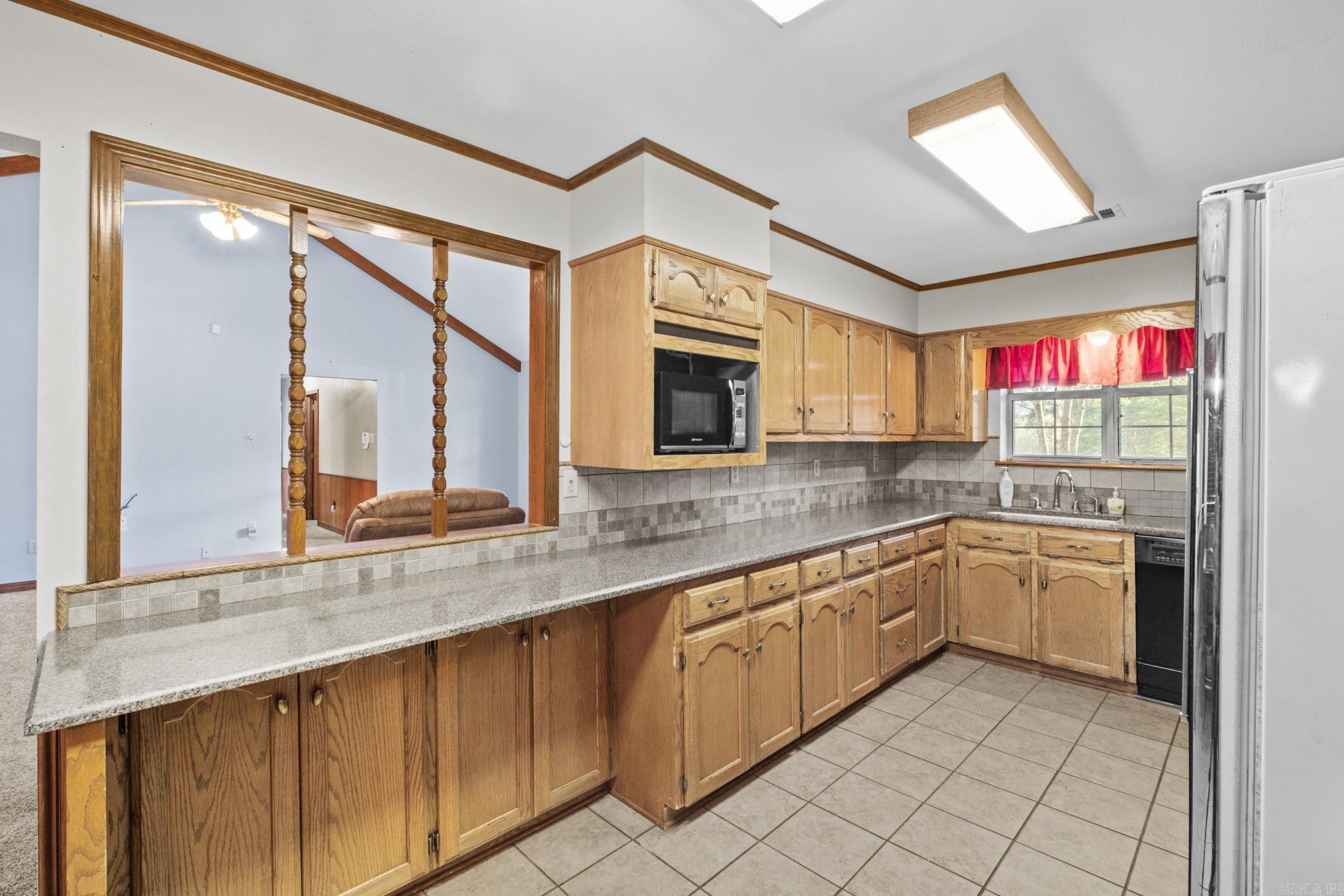 204  Pleasant Ridge Road  El Paso, AR