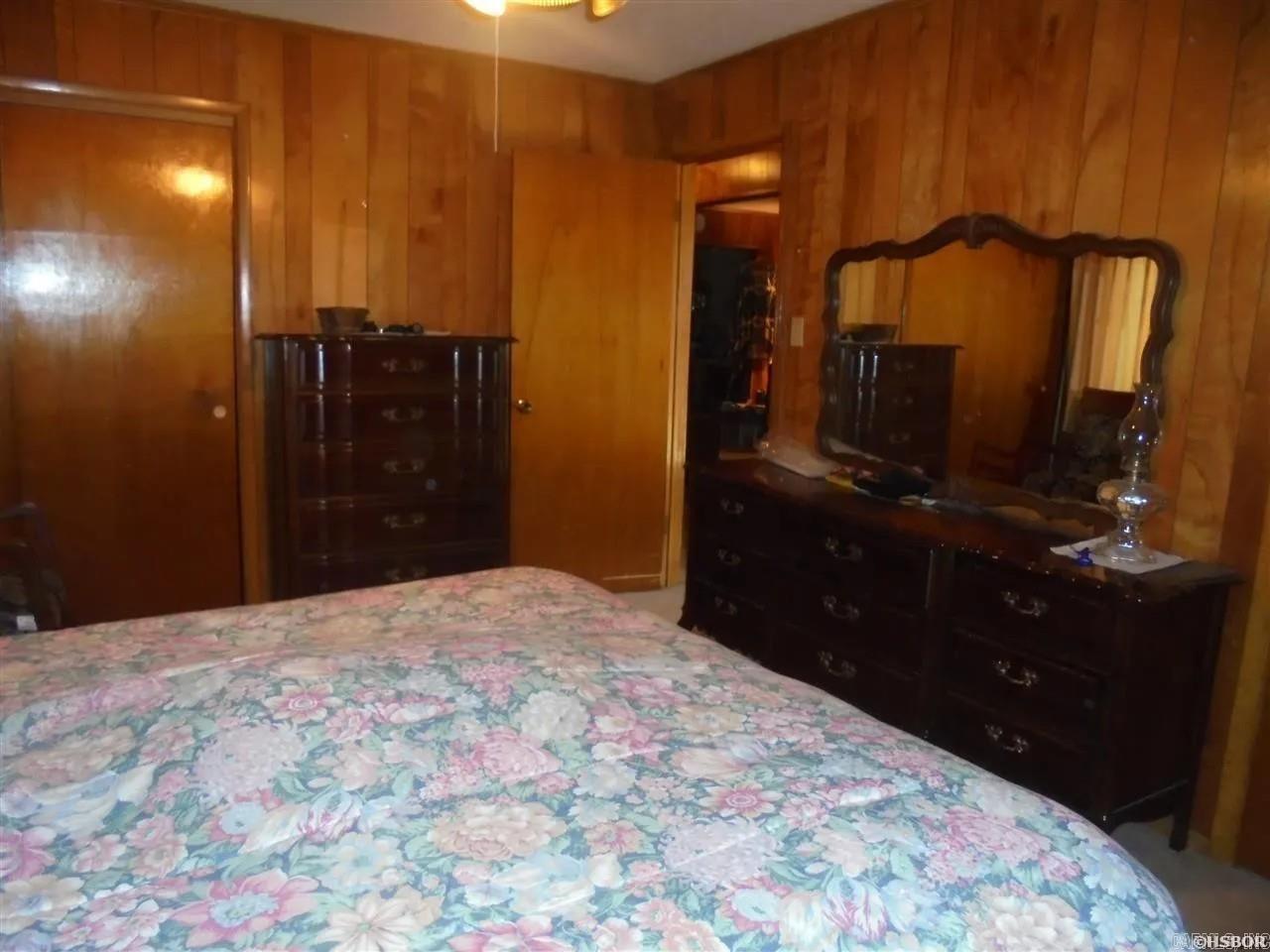 738  Pine  Amity, AR