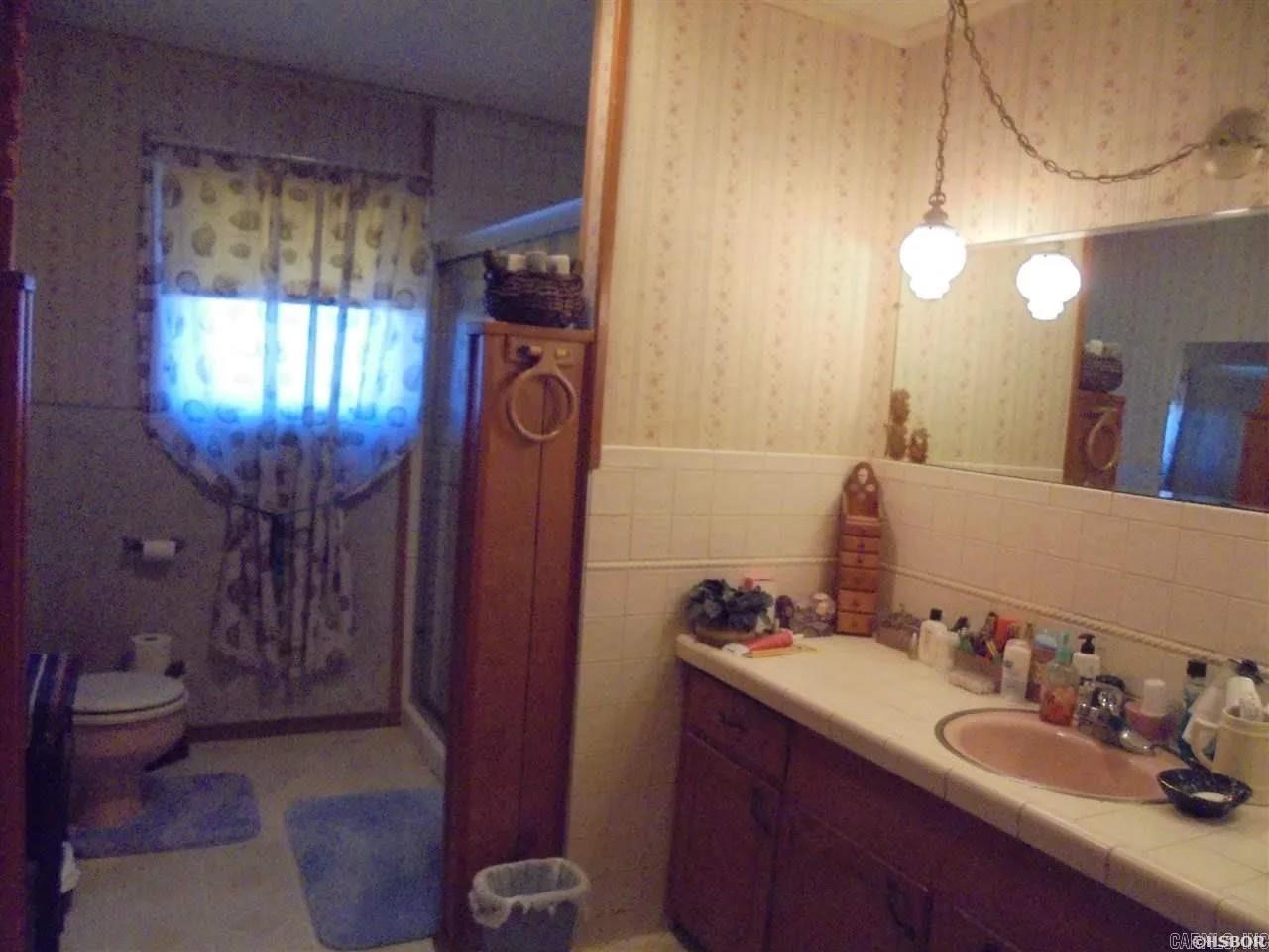 738  Pine  Amity, AR