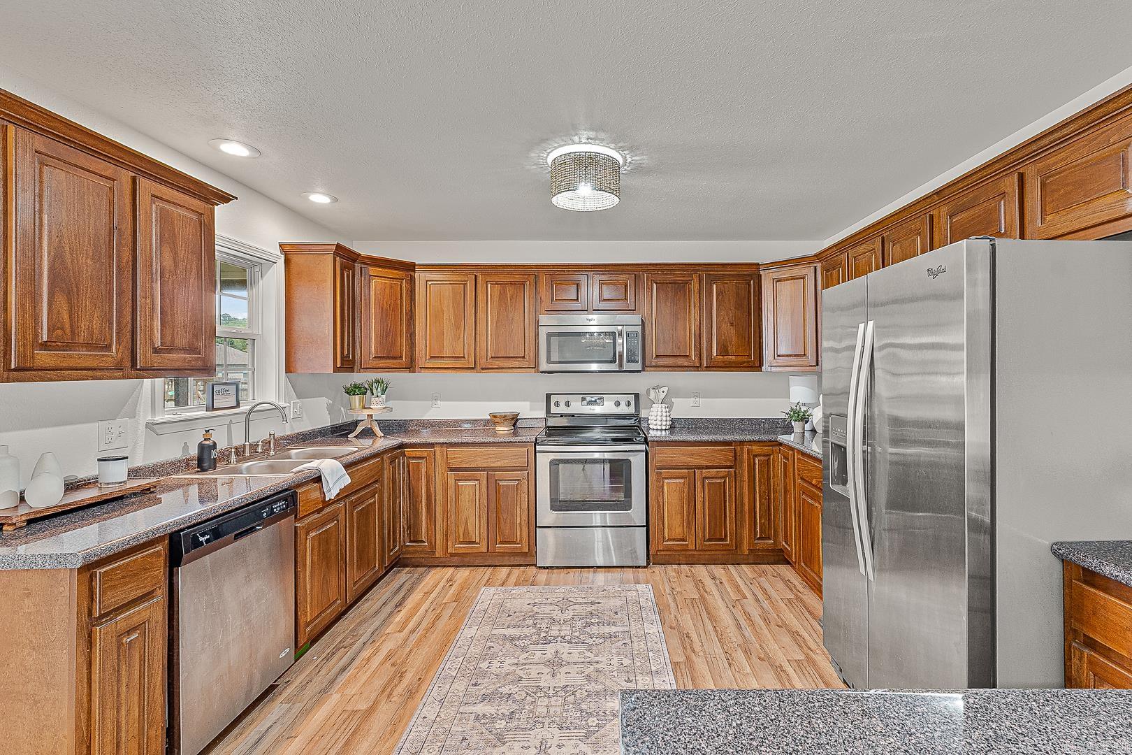 2101  Gabrielle  Paragould, AR