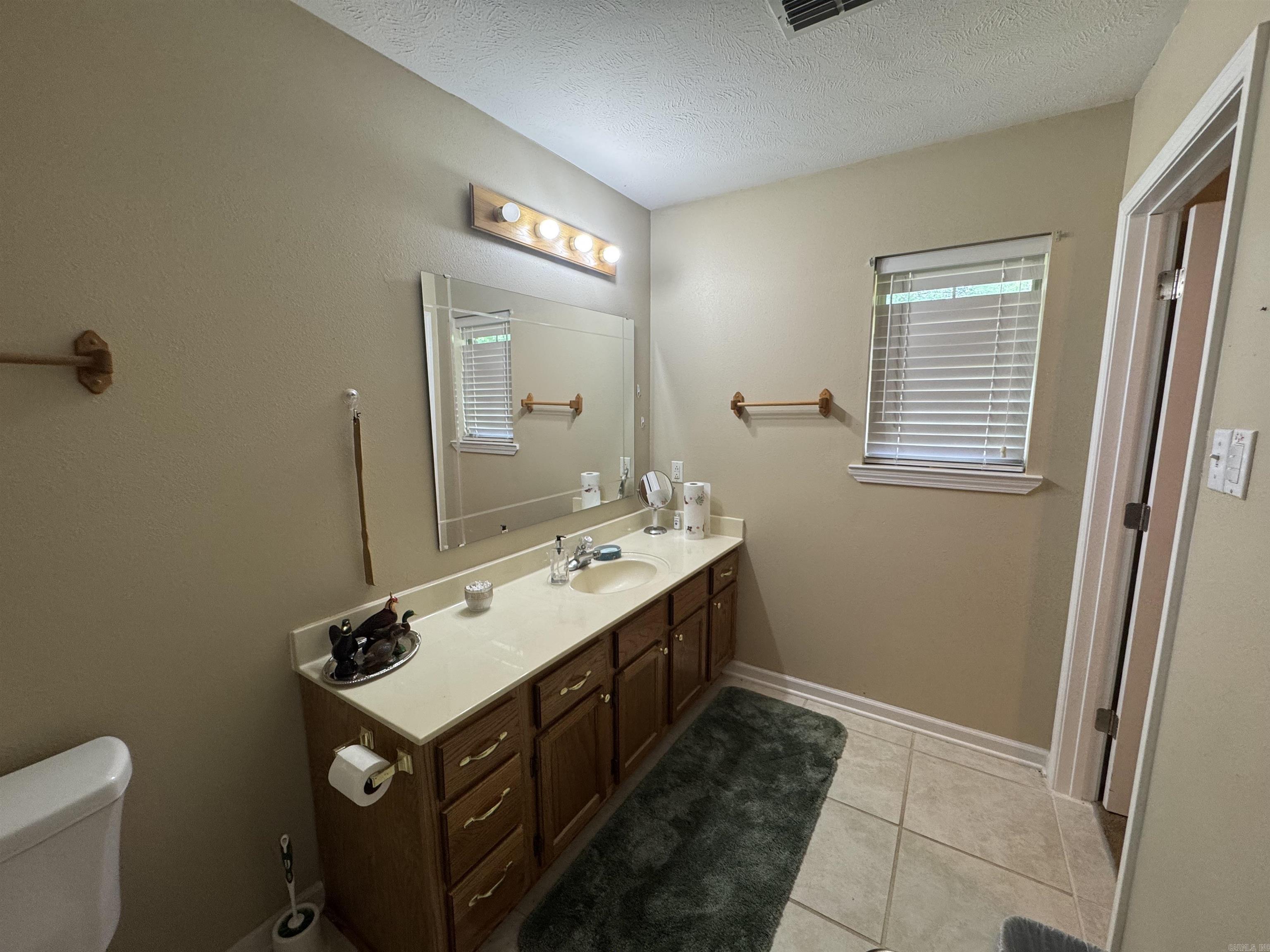 46  Ledrick  Mayflower, AR