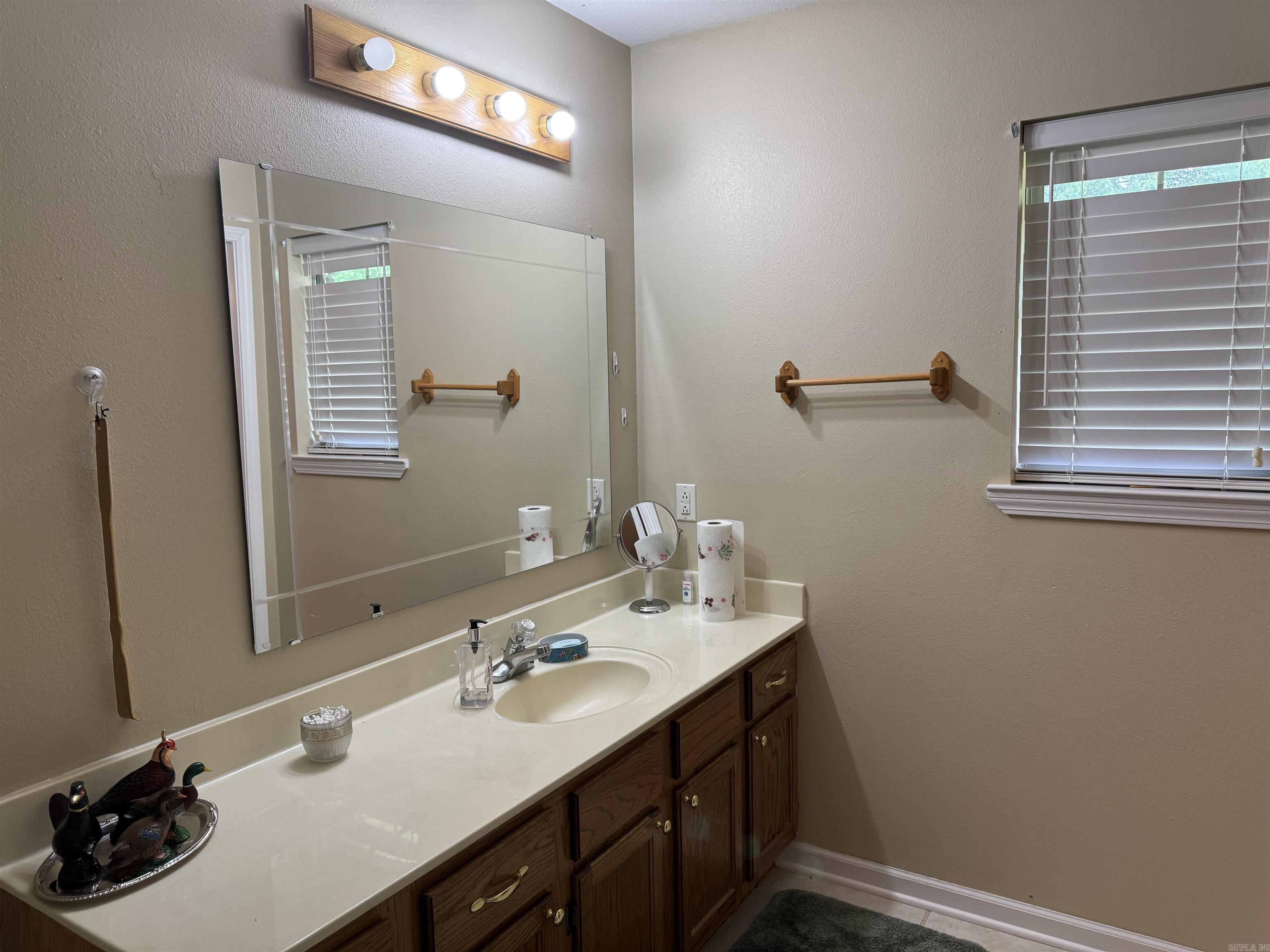 46  Ledrick  Mayflower, AR