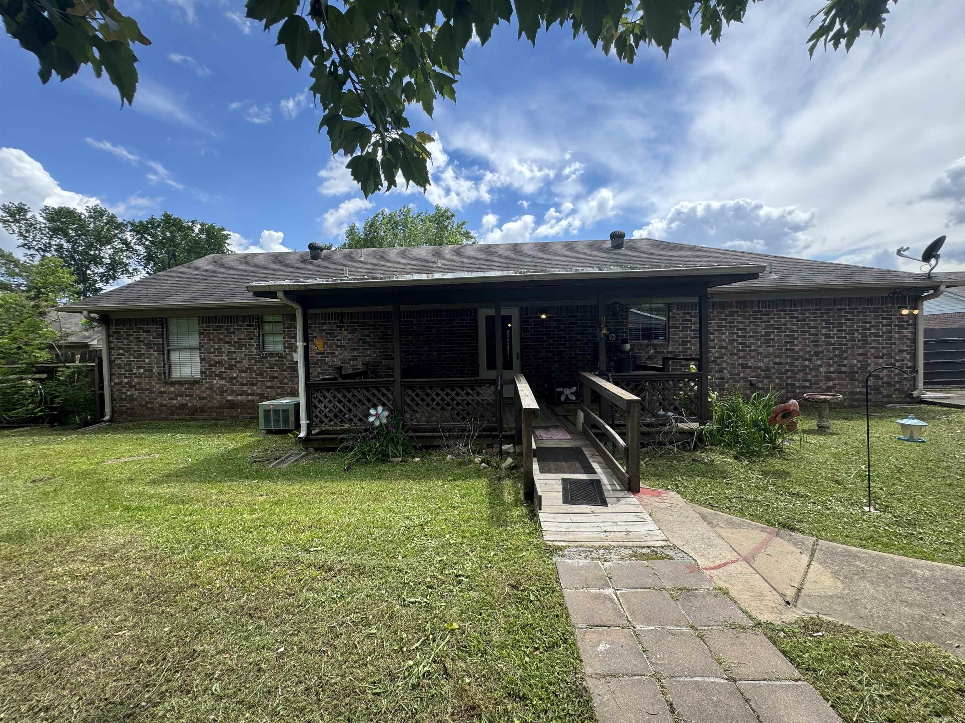 46  Ledrick  Mayflower, AR