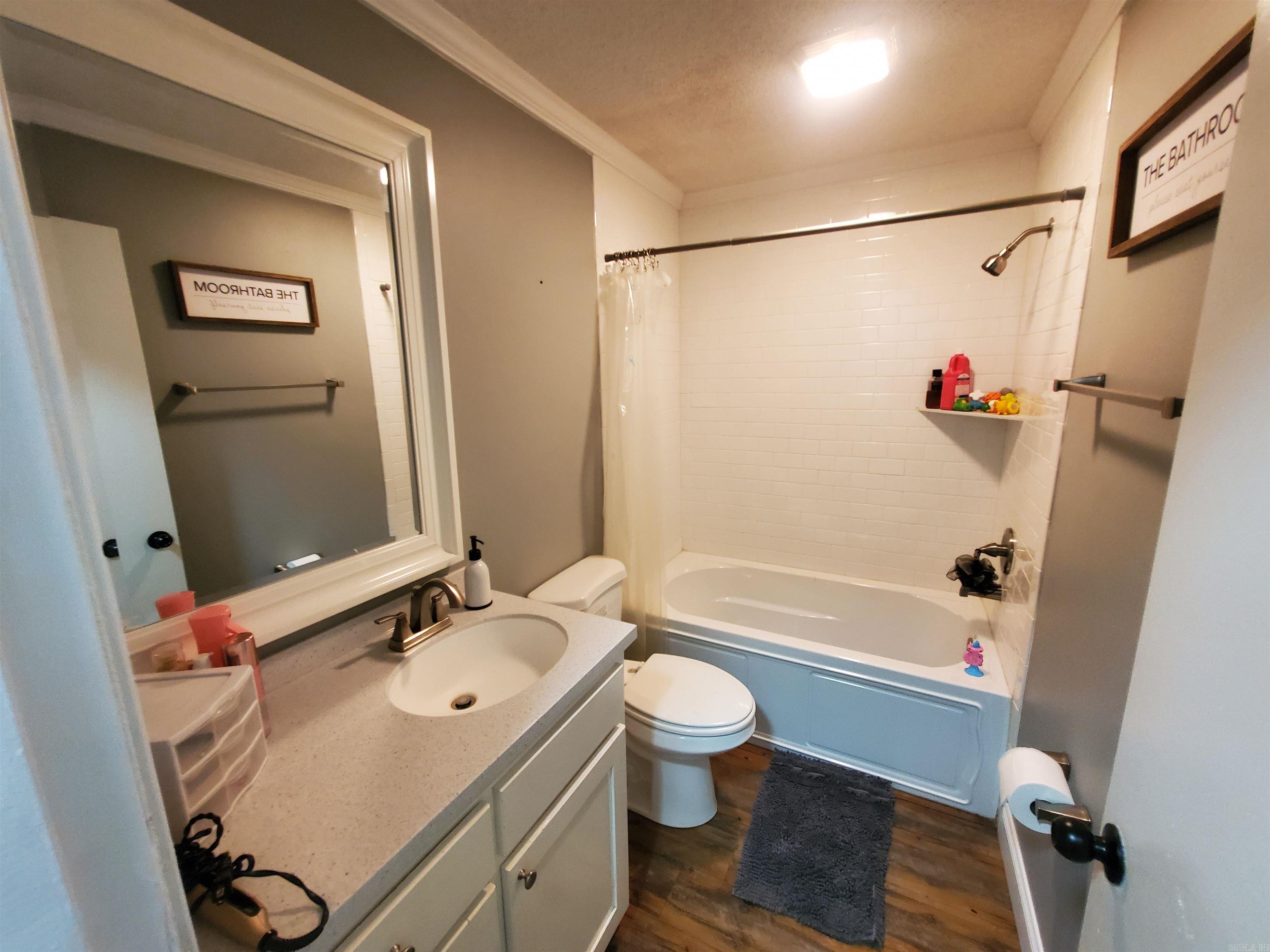 690  Redwood  Piggott, AR