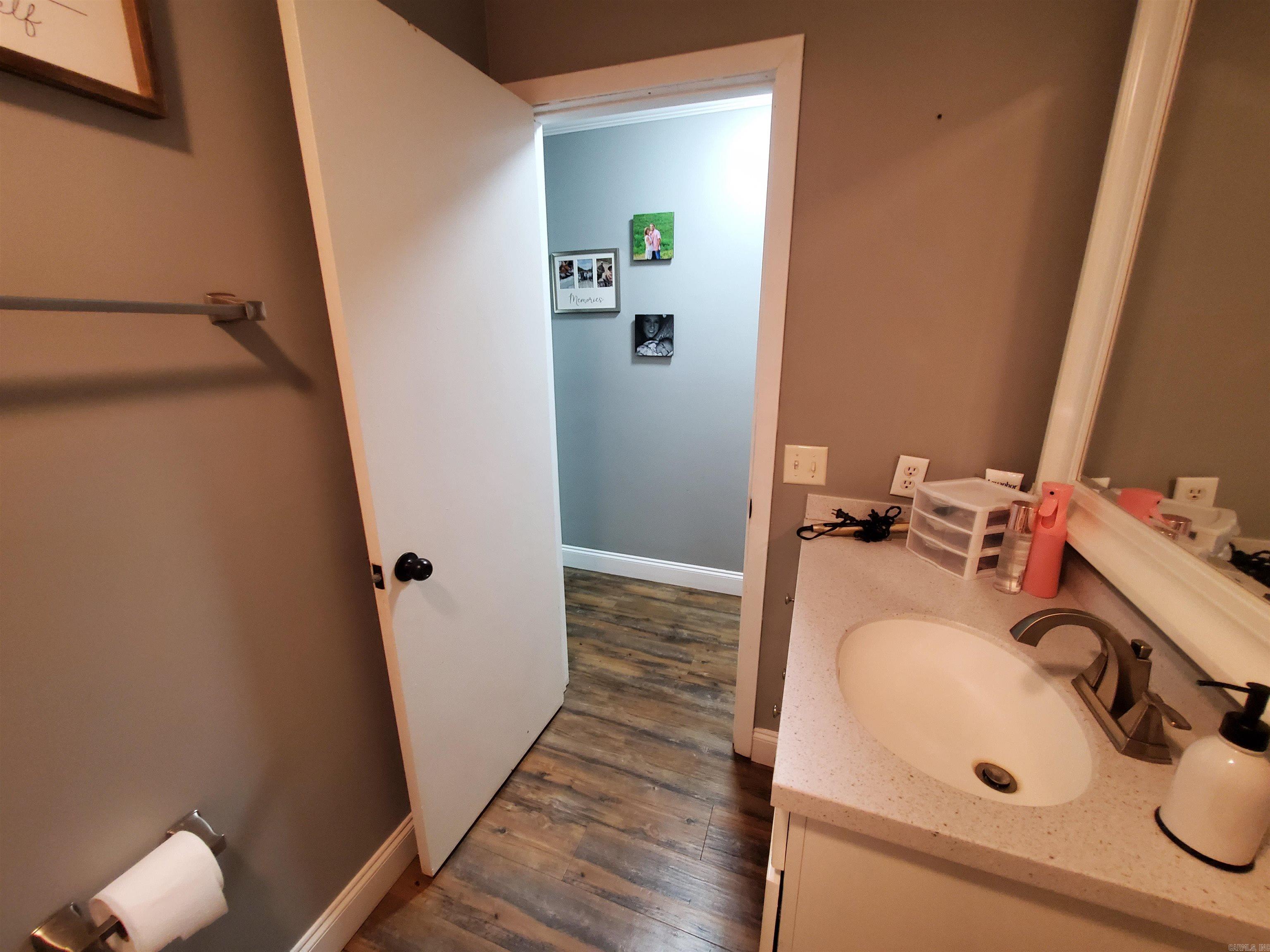 690  Redwood  Piggott, AR