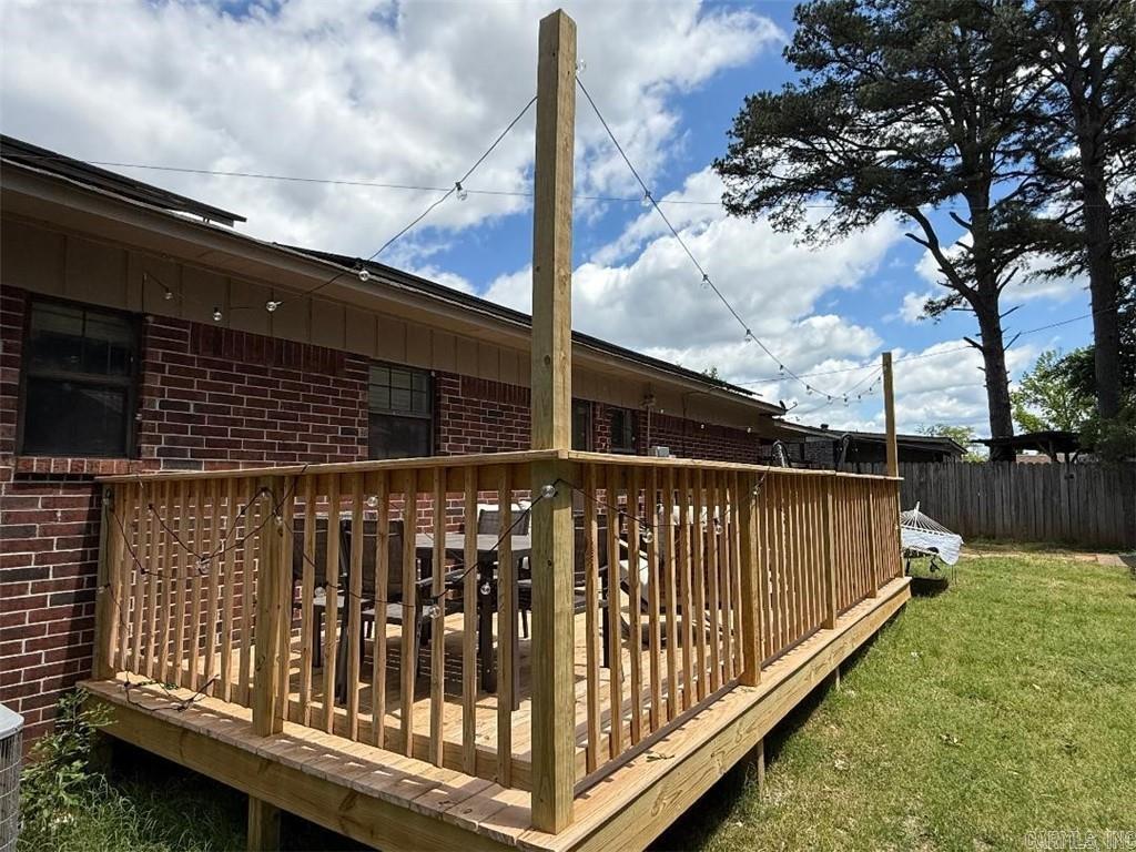 809  Walnut St  Dardanelle, AR