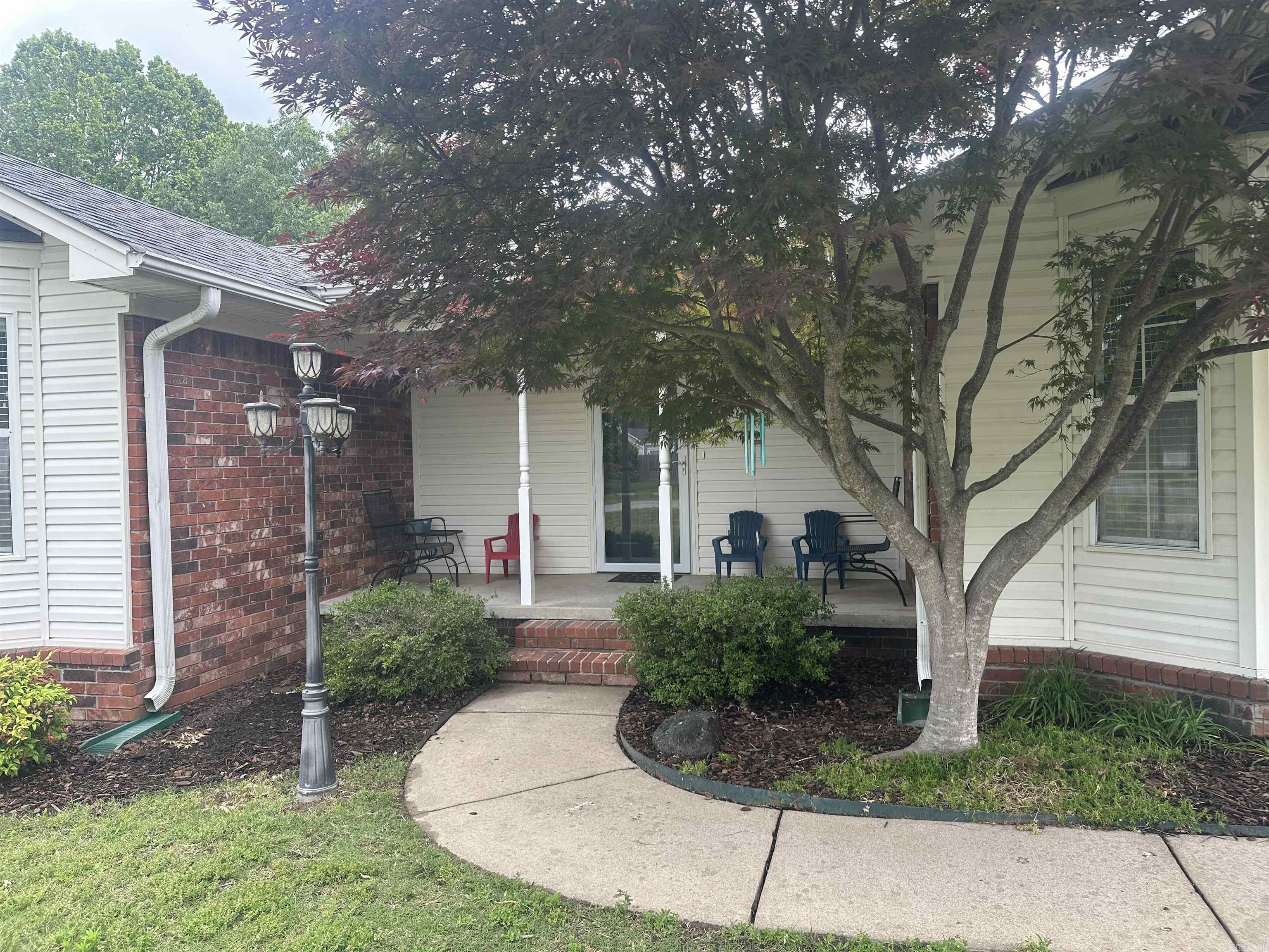 12  Gail  Cabot, AR