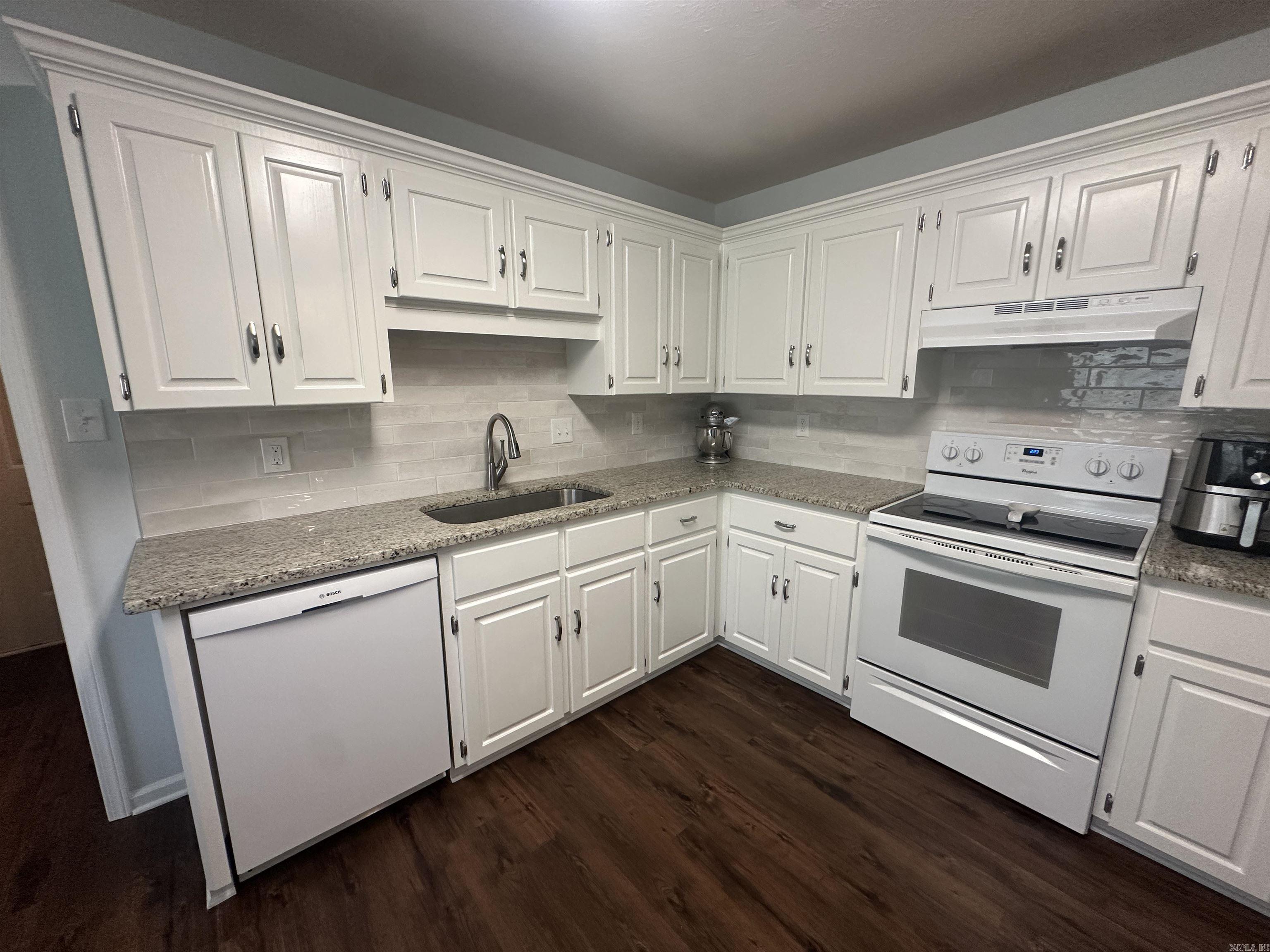 12  Gail  Cabot, AR