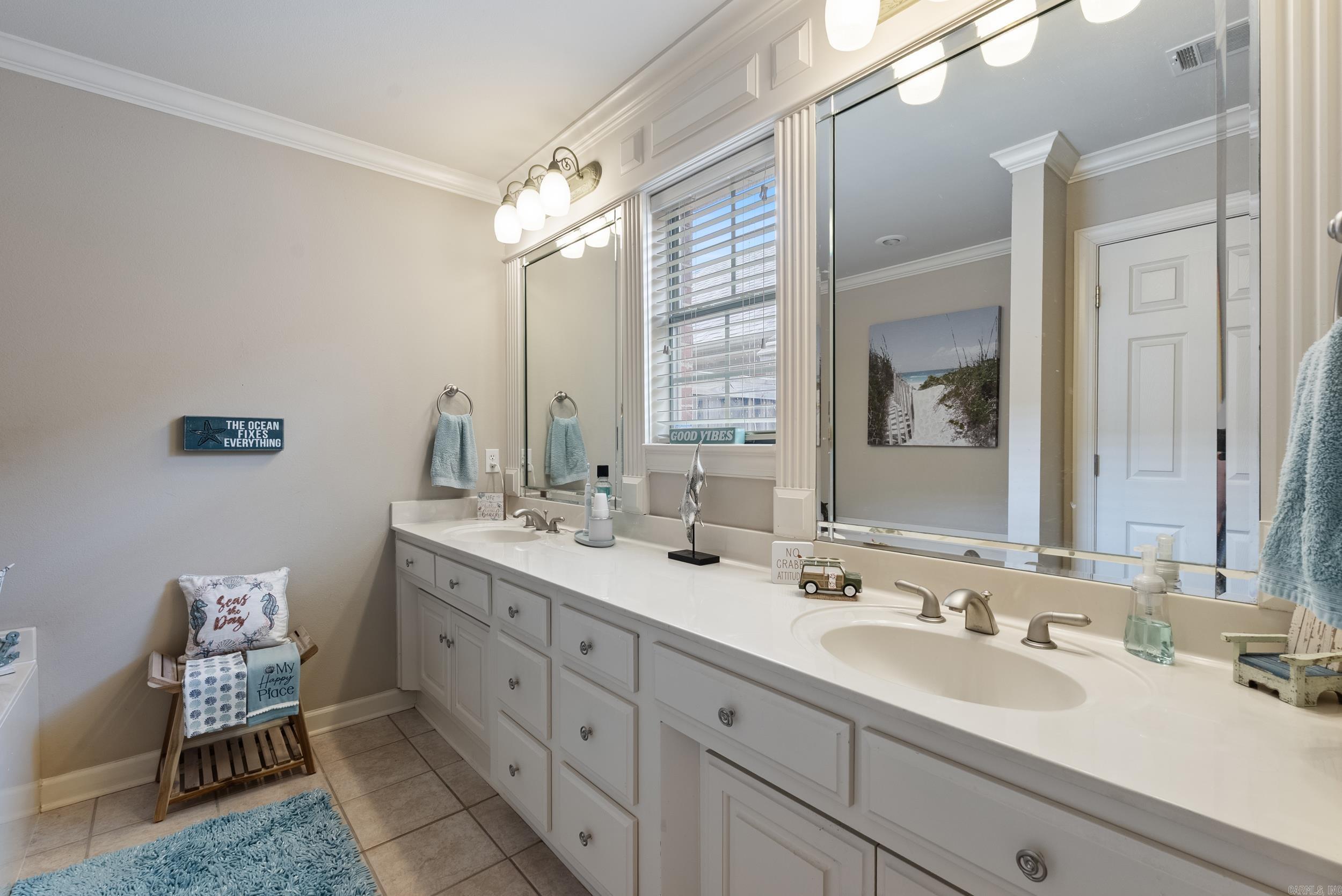 125  Sancerre  Maumelle, AR