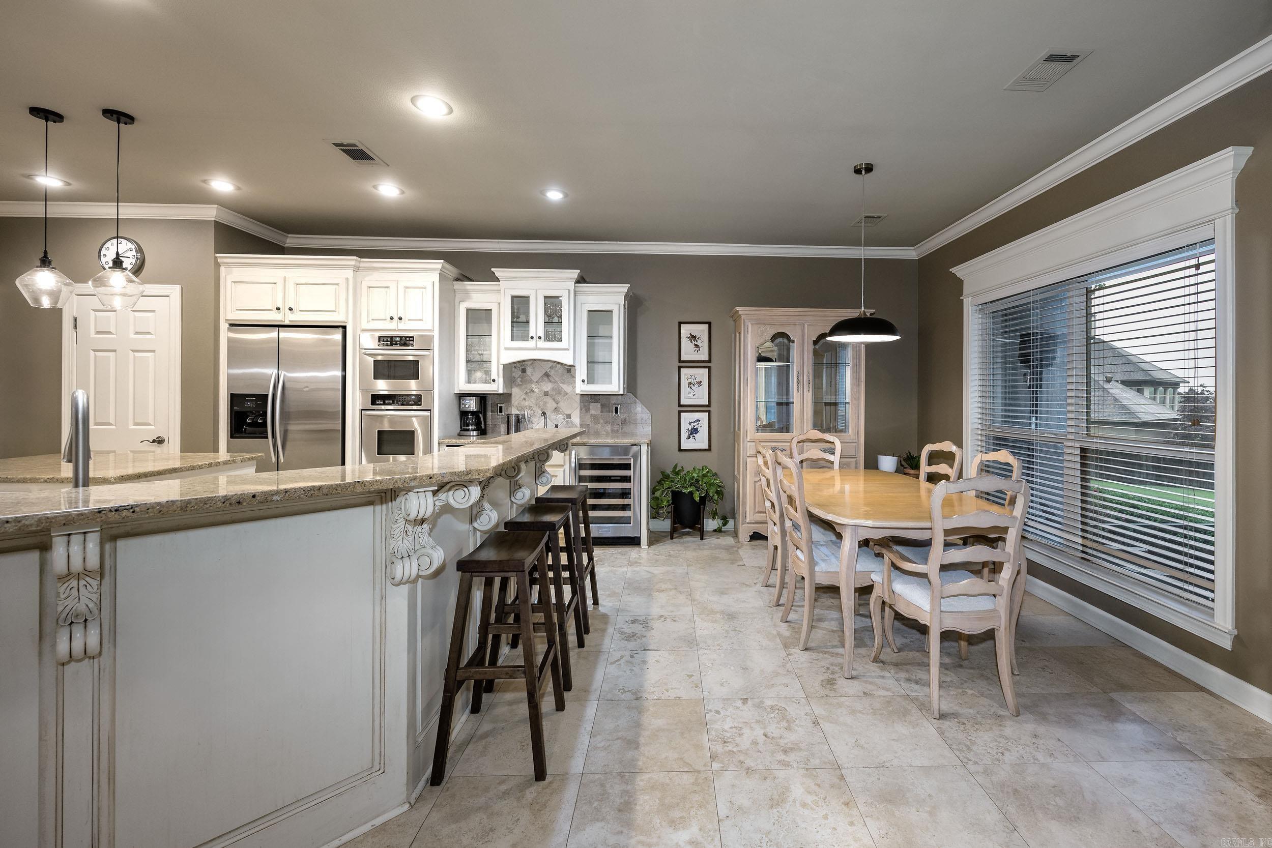 126  Manitou  Maumelle, AR