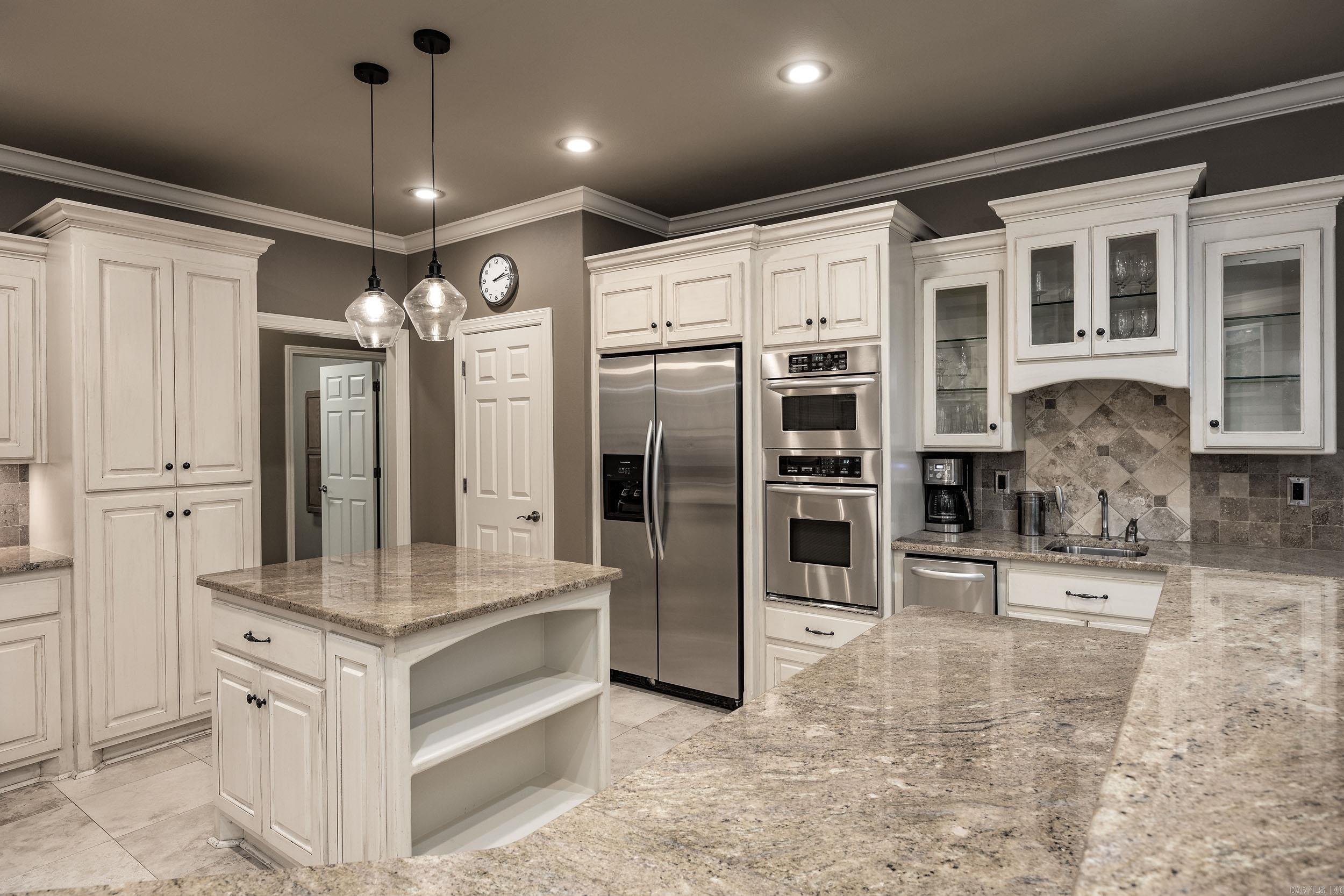 126  Manitou  Maumelle, AR