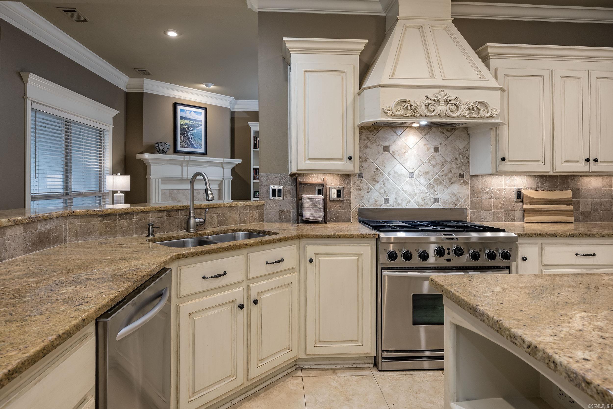 126  Manitou  Maumelle, AR
