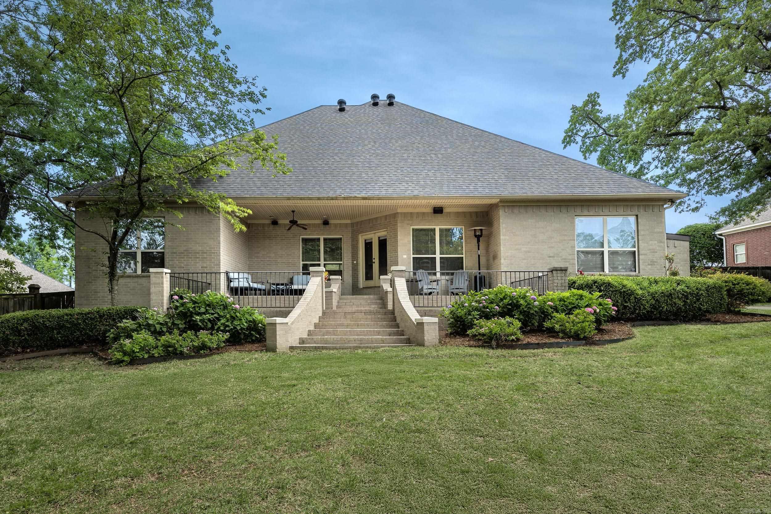 126  Manitou  Maumelle, AR