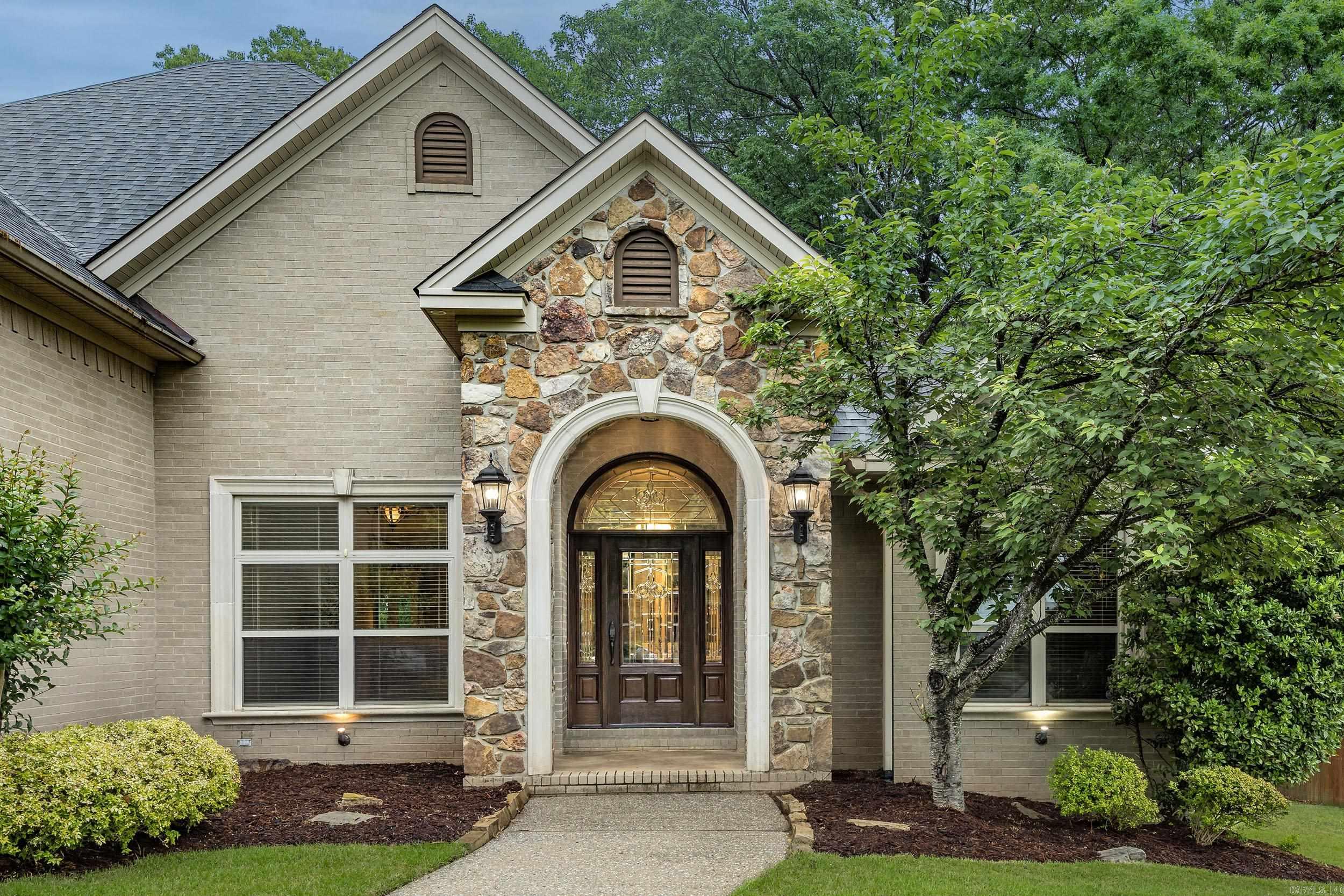 126  Manitou  Maumelle, AR