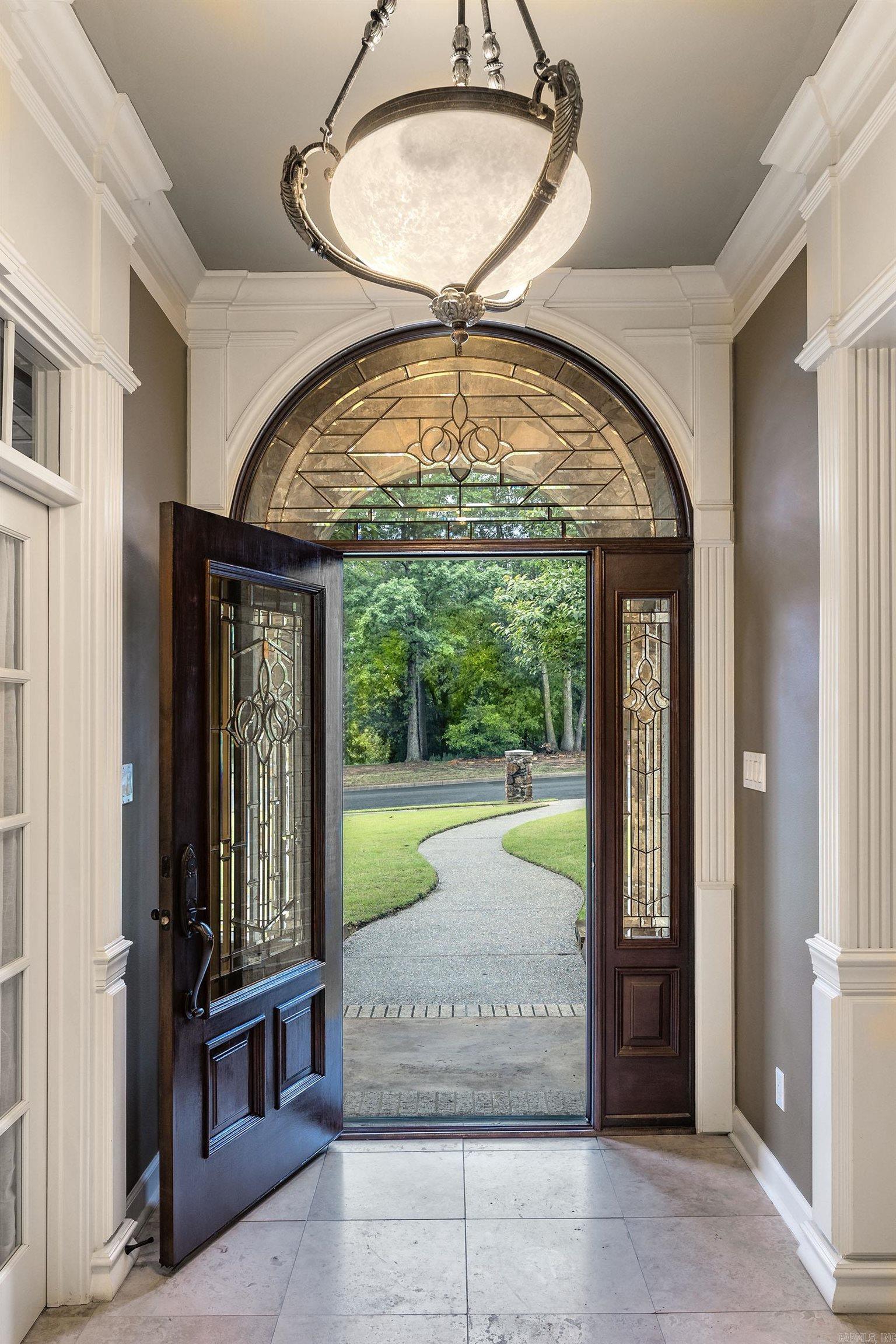126  Manitou  Maumelle, AR