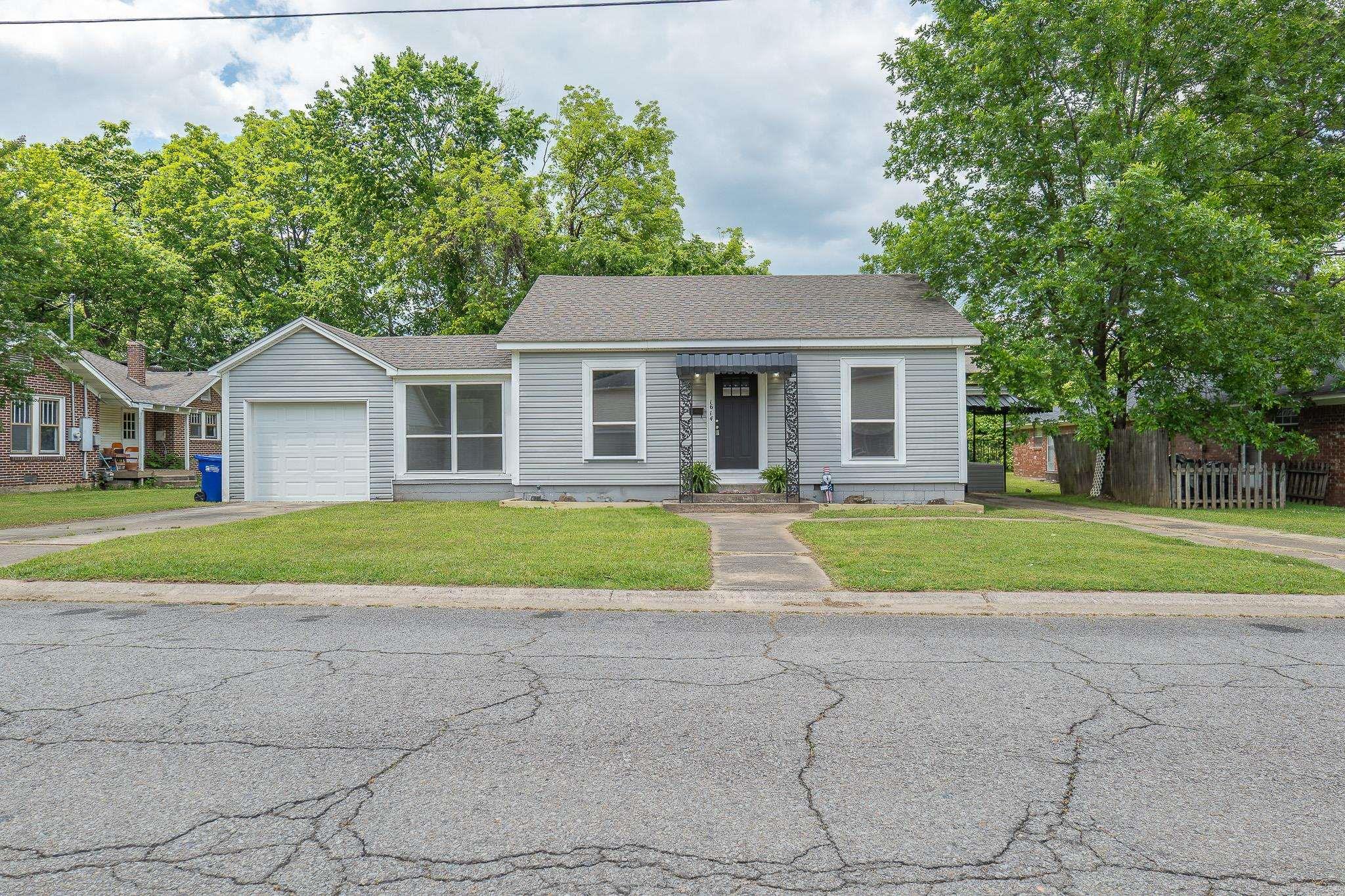1614  Independence  Conway, AR