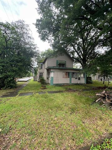 401  S Leslie  Stuttgart, AR