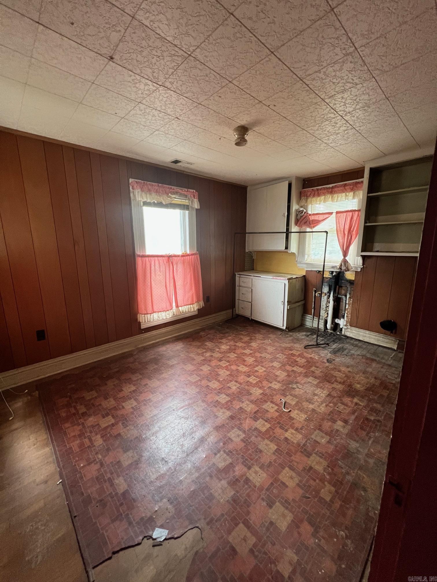 401  S Leslie  Stuttgart, AR