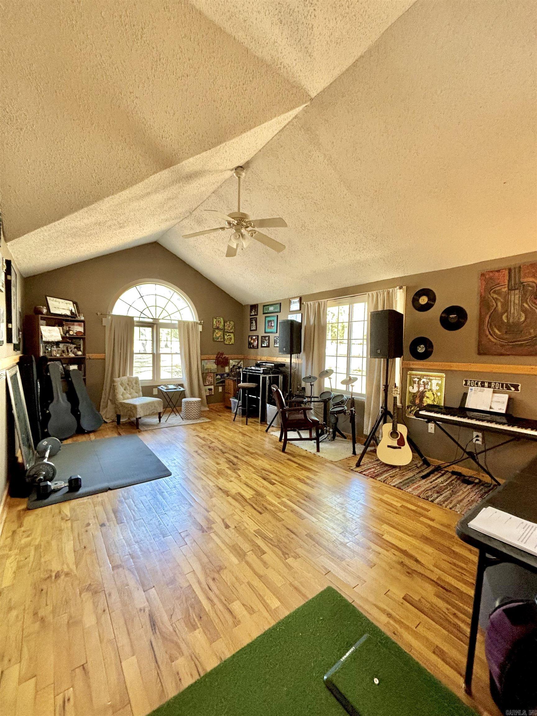 11  Red Wolf Trl  Conway, AR