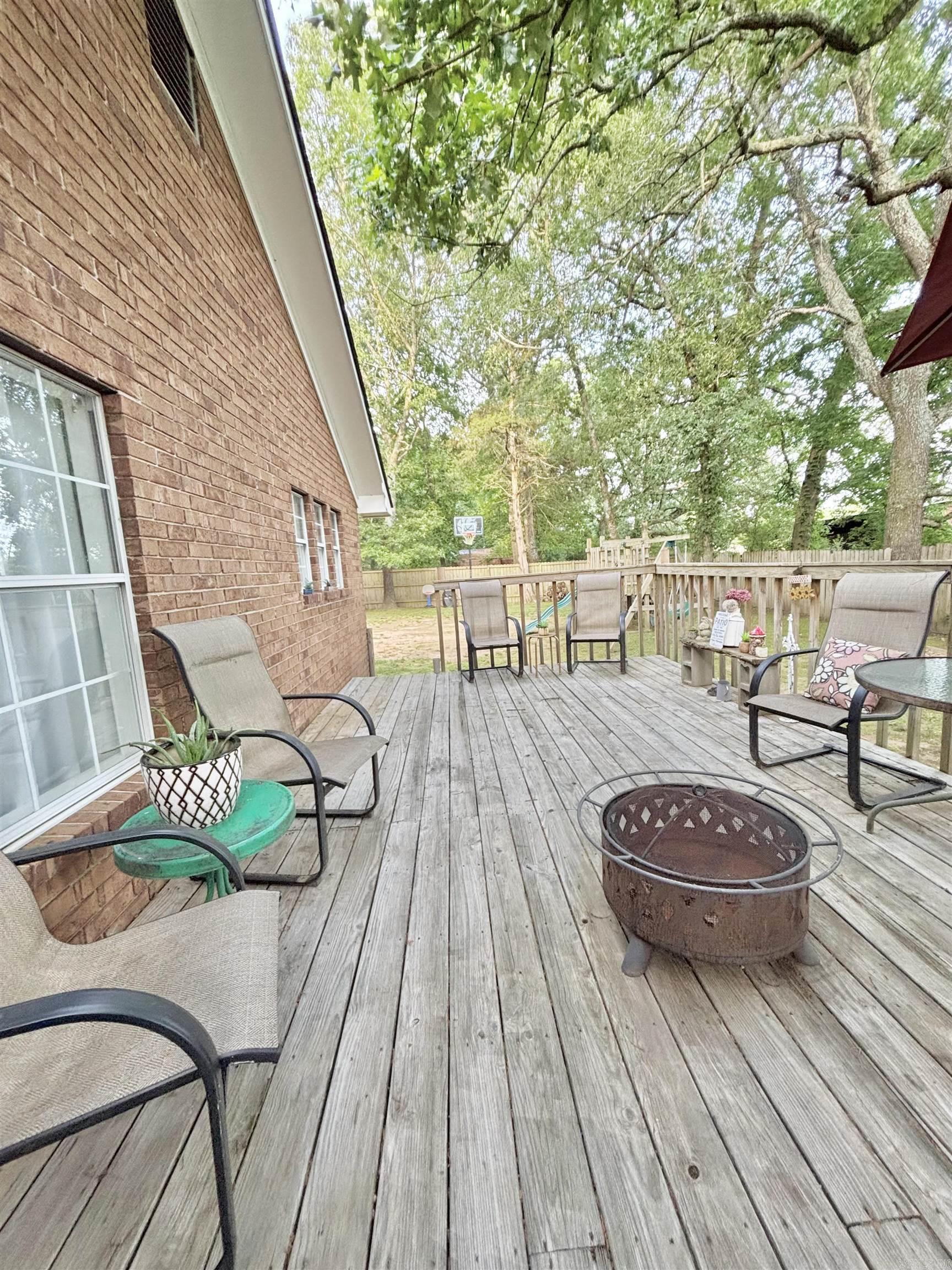 11  Red Wolf Trl  Conway, AR