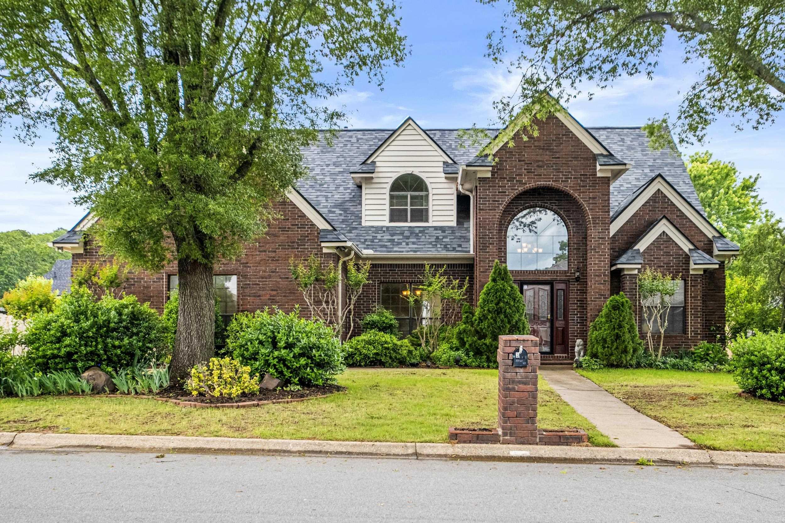 3  Cove  Maumelle, AR