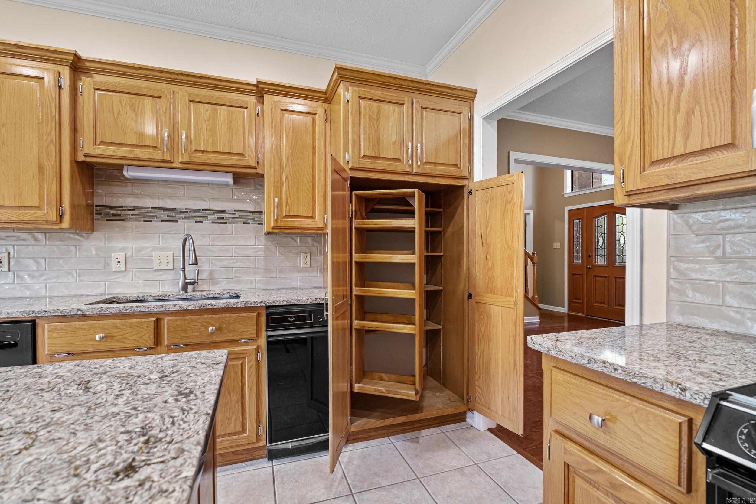 3  Cove  Maumelle, AR