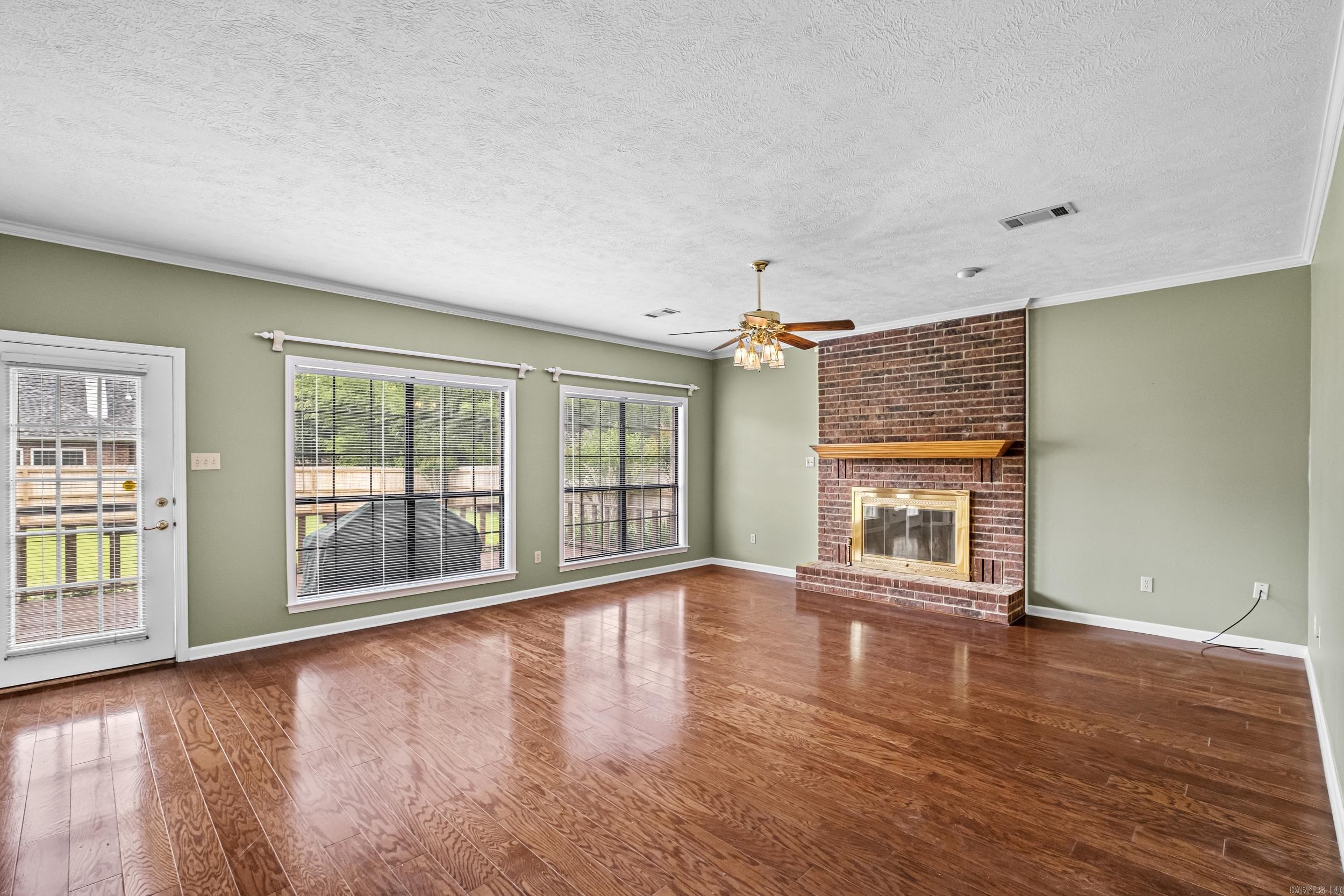 3  Cove  Maumelle, AR