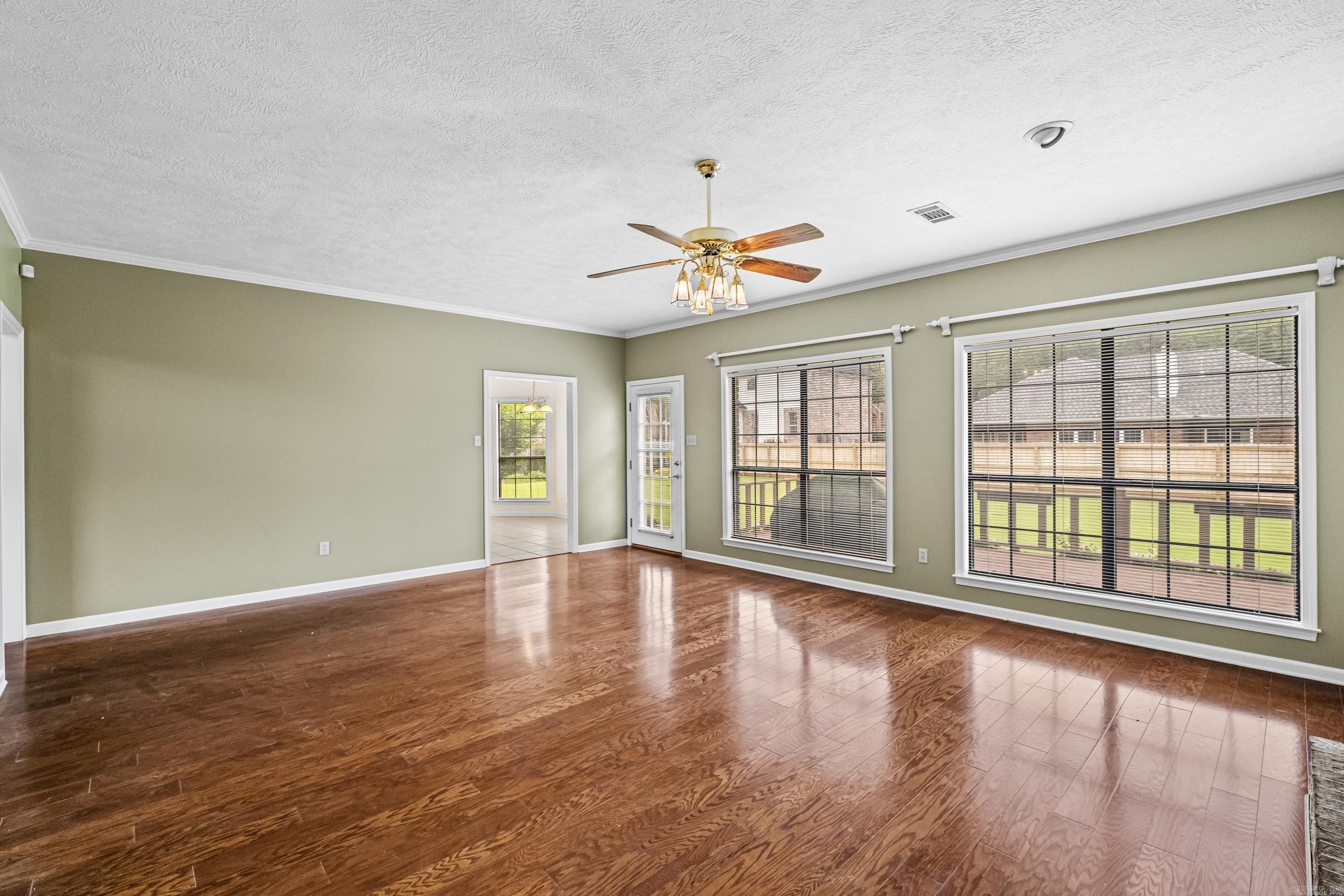 3  Cove  Maumelle, AR