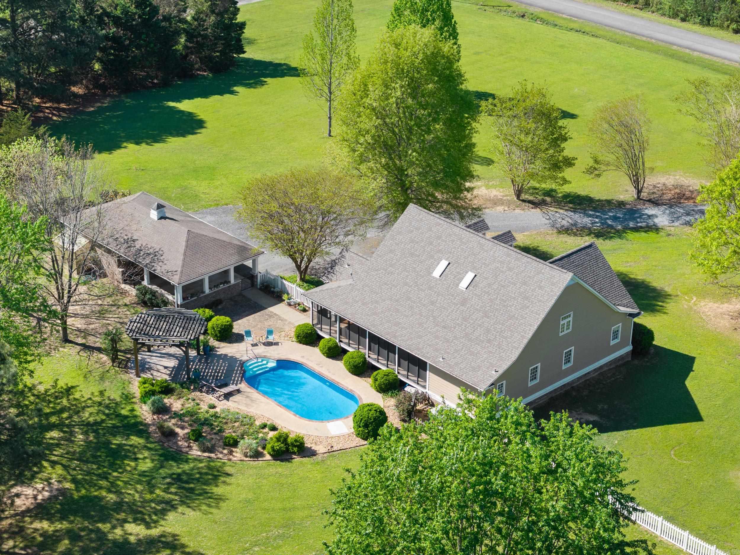 7500  Bayou Drive  Scott, AR