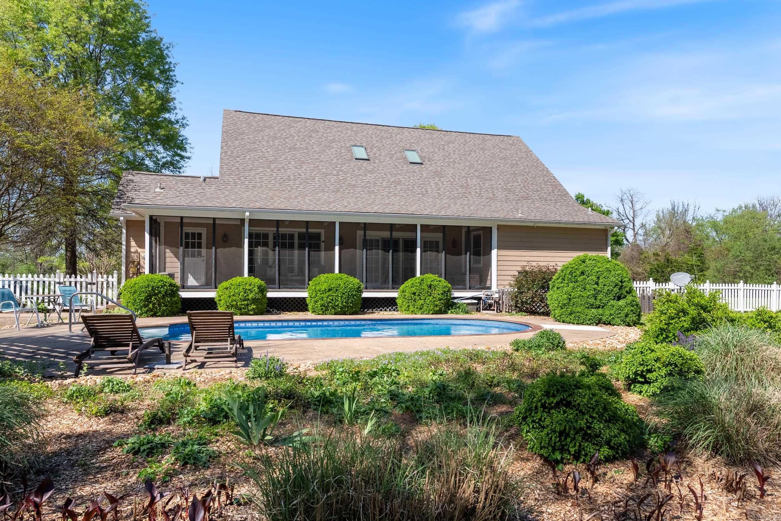 7500  Bayou Drive  Scott, AR